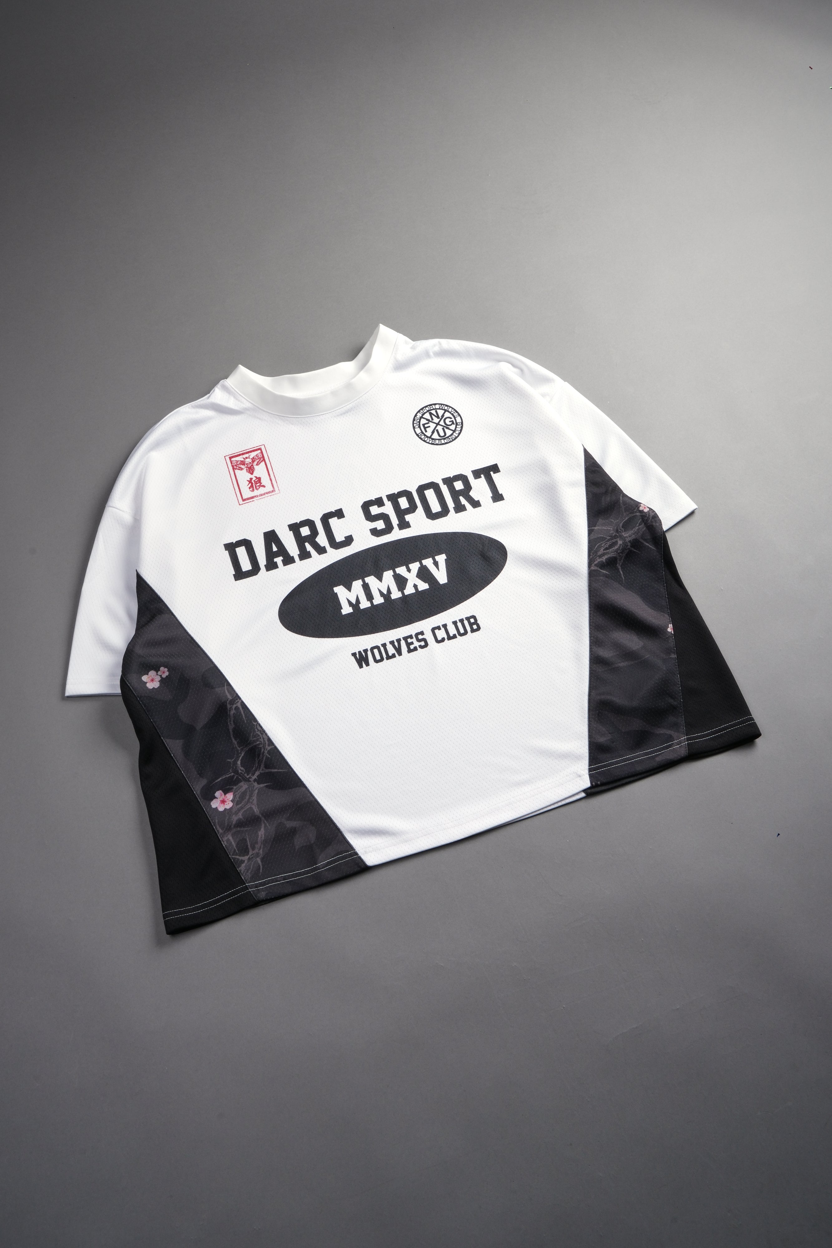 Ds Warrior Naldo Sports Jersey in Cream/Black