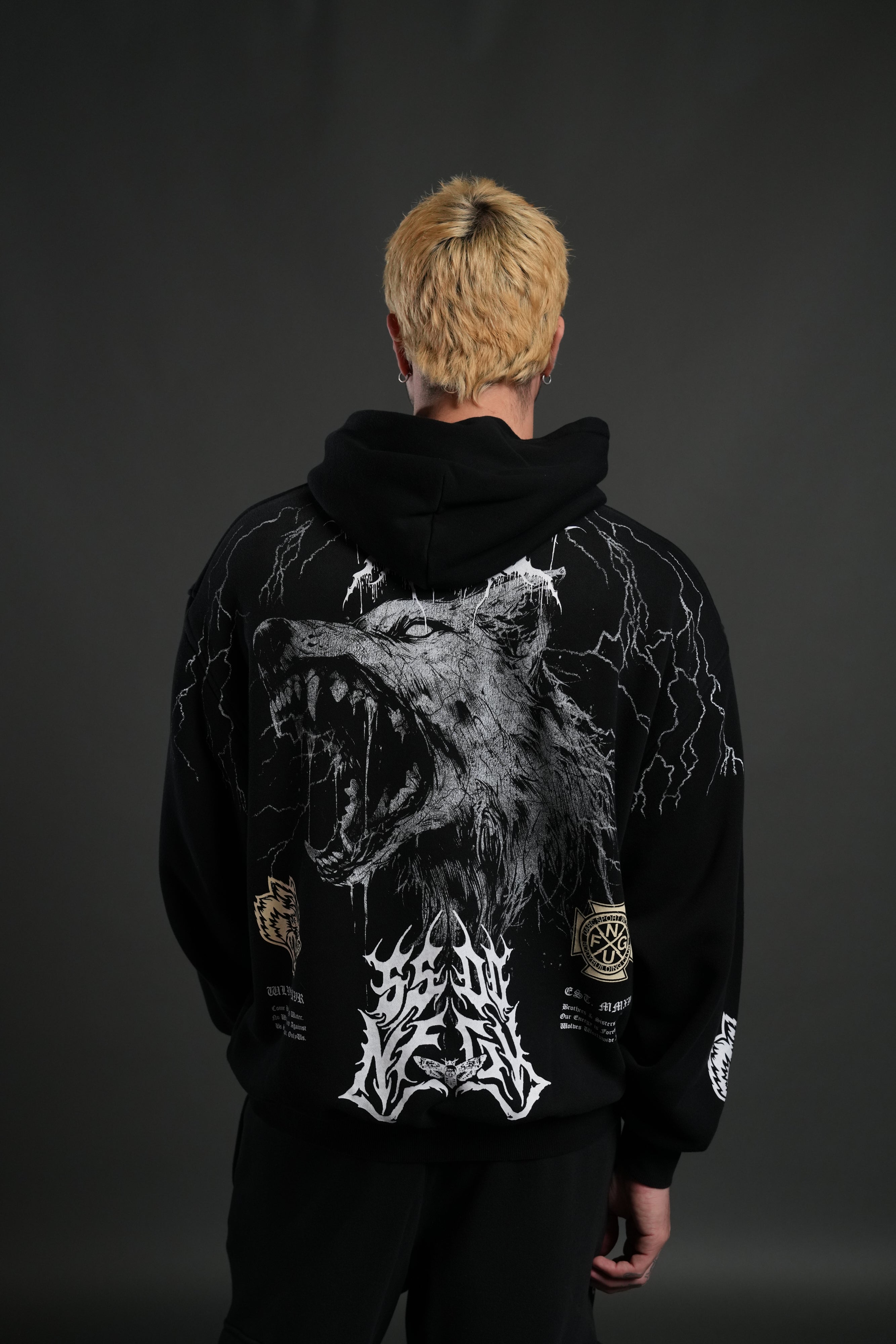 トップス TTTMSW 25ss Pierce hoodie BLACK 値下げ】TTT MSW 25SS Pierce hoodie プルオーバーパーカー TTT-25SS