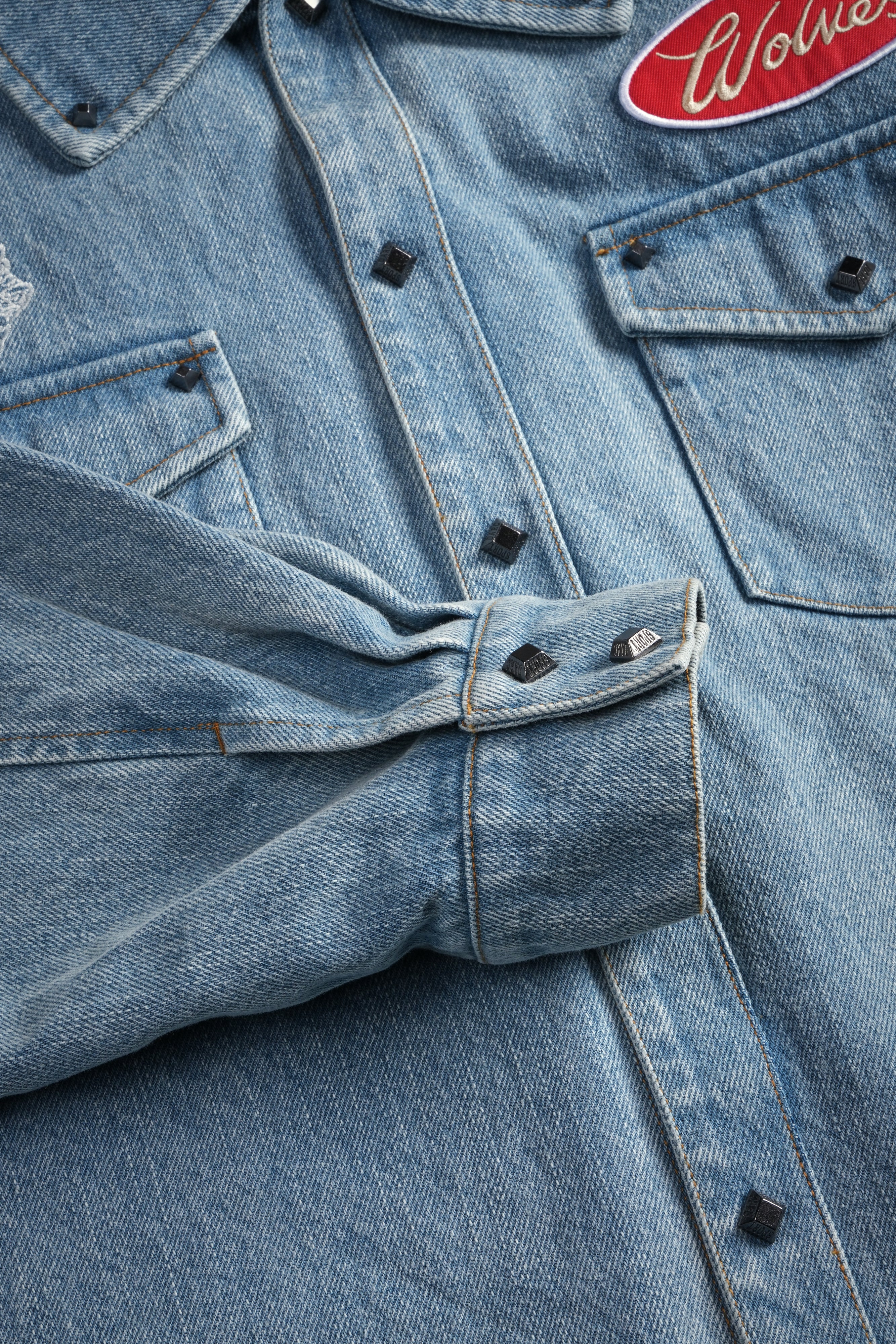 Wlvsfrvr Patch Winslow Denim Shirt Jacket in Light Wash