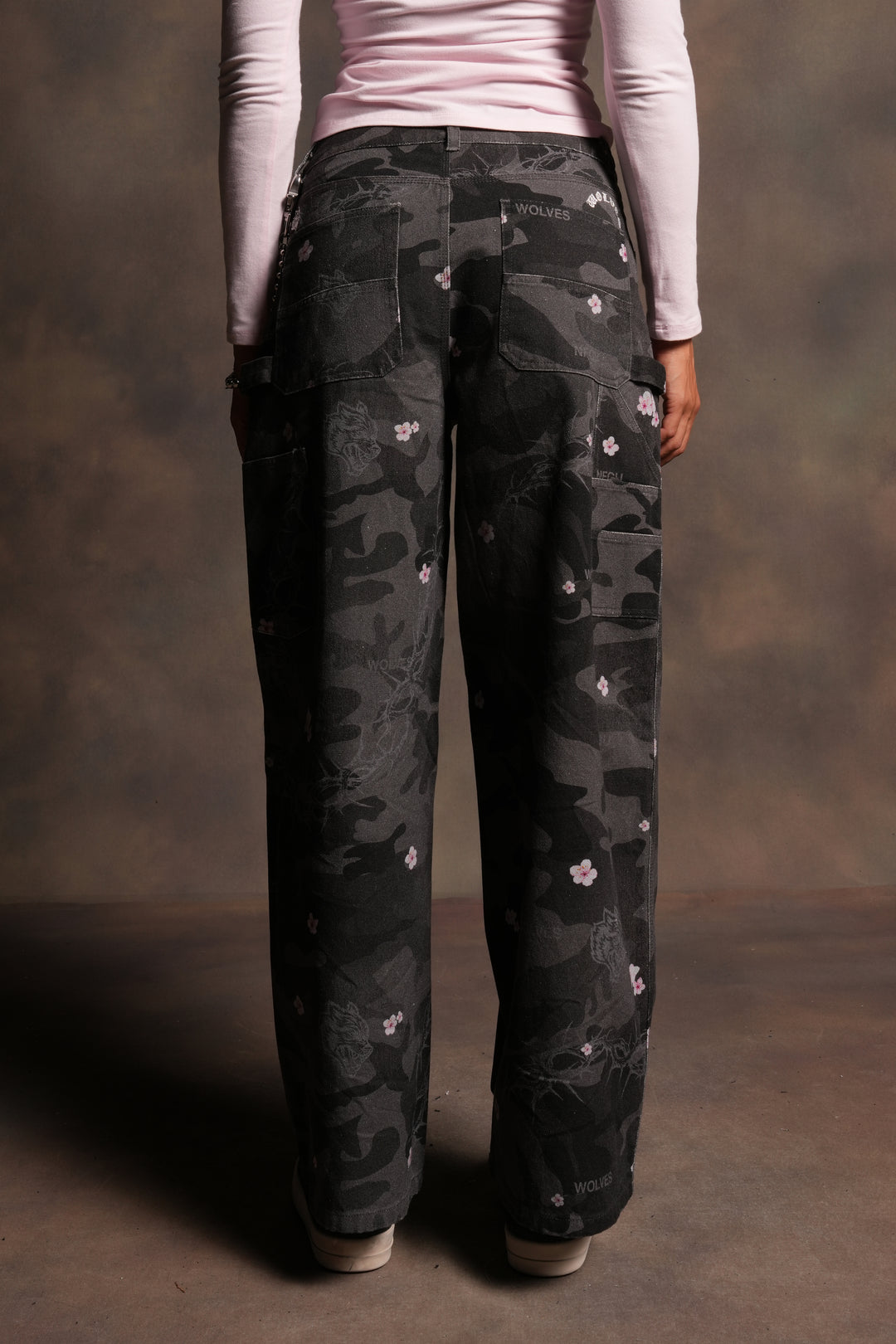 Wolves Chopper Wide Leg Carpenter Pant in Warrior In A Garden Black Camo