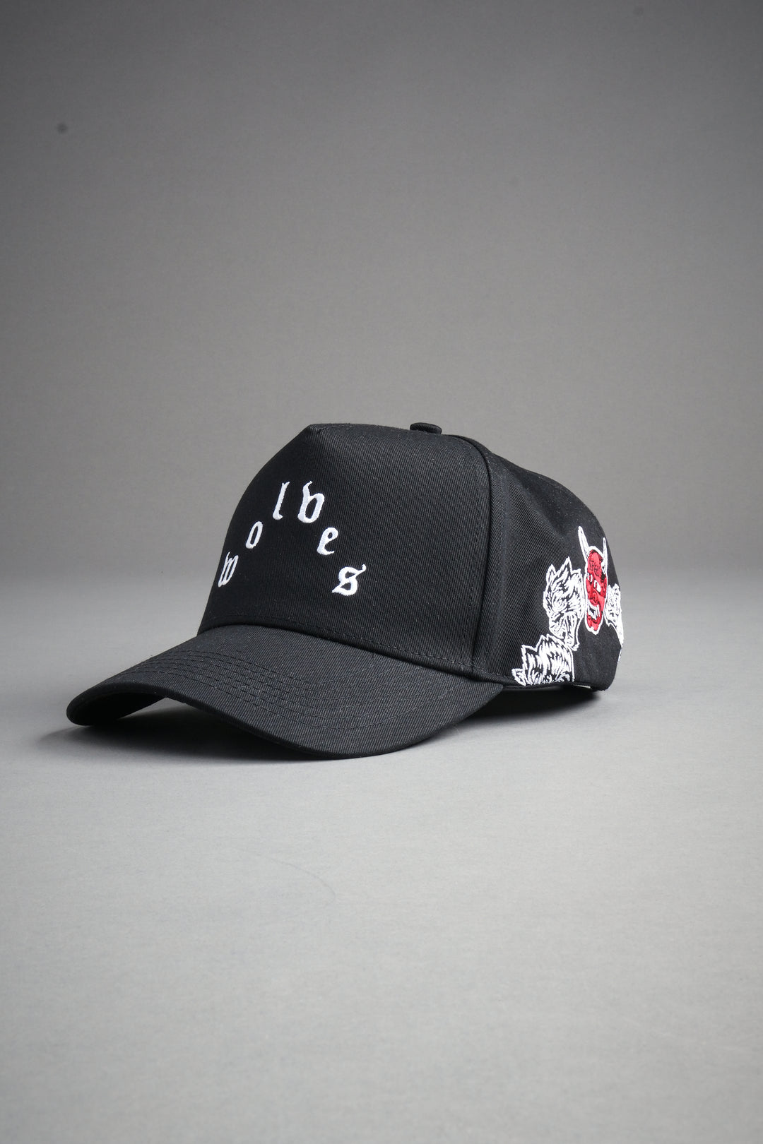 Surrounded Oni 5 Panel Hat in Black