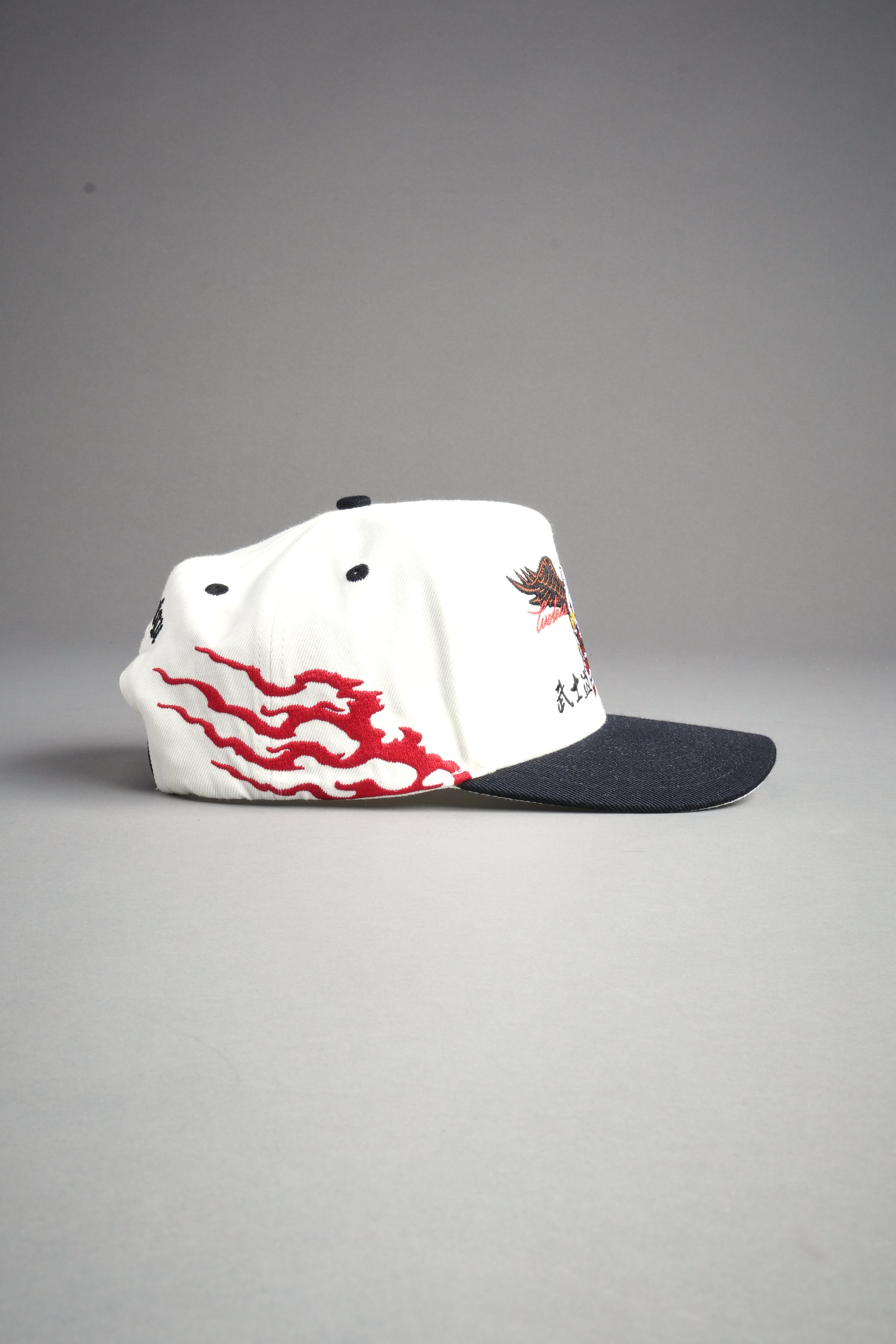 Eagle Oni Mask A Frame Snapback in Cream/Black
