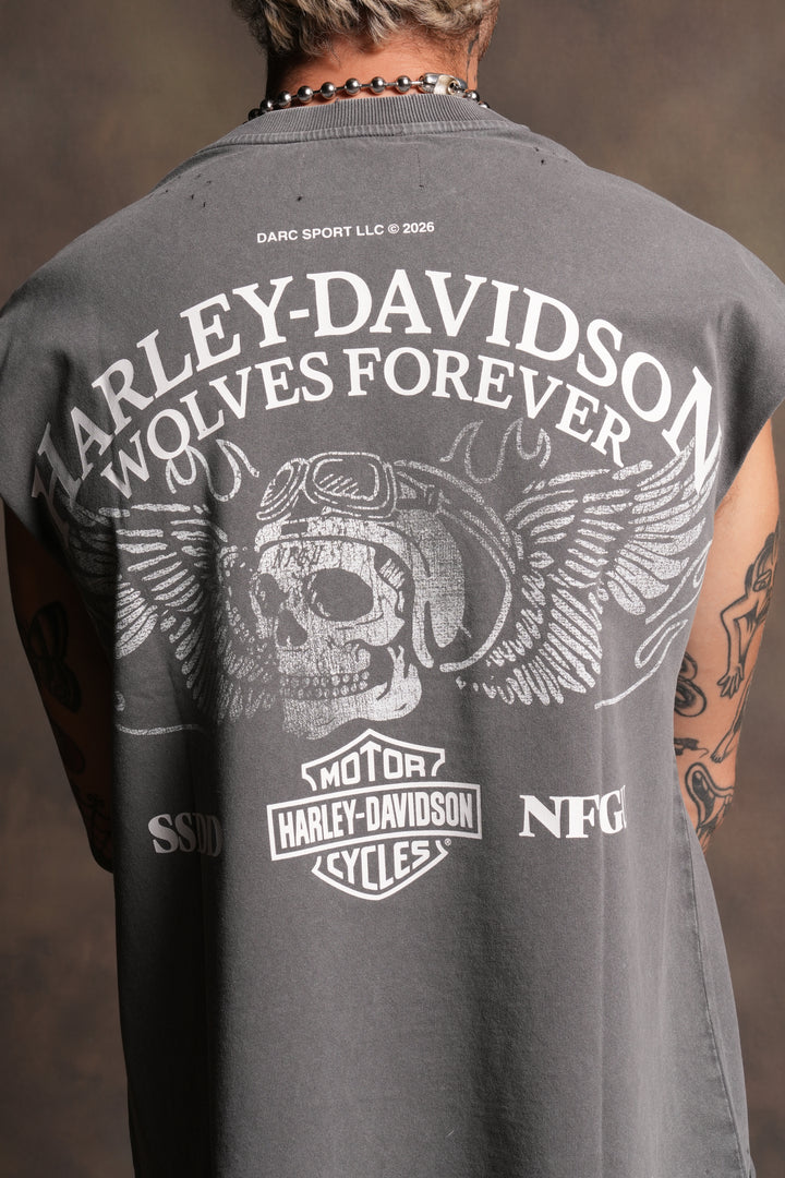 Live Free H-D Distressed Grunge Mid Length Raw Hem Muscle Tee in Slate Gray