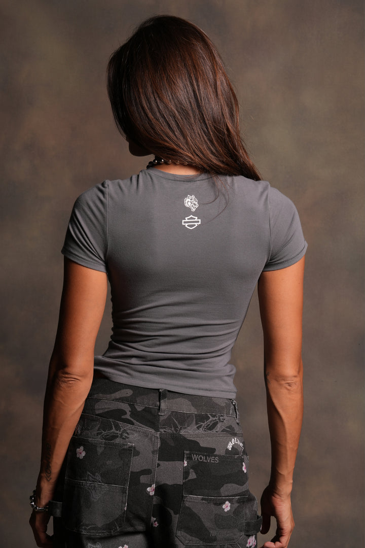 Harley Wolves Eden Ss Tee in Slate Gray