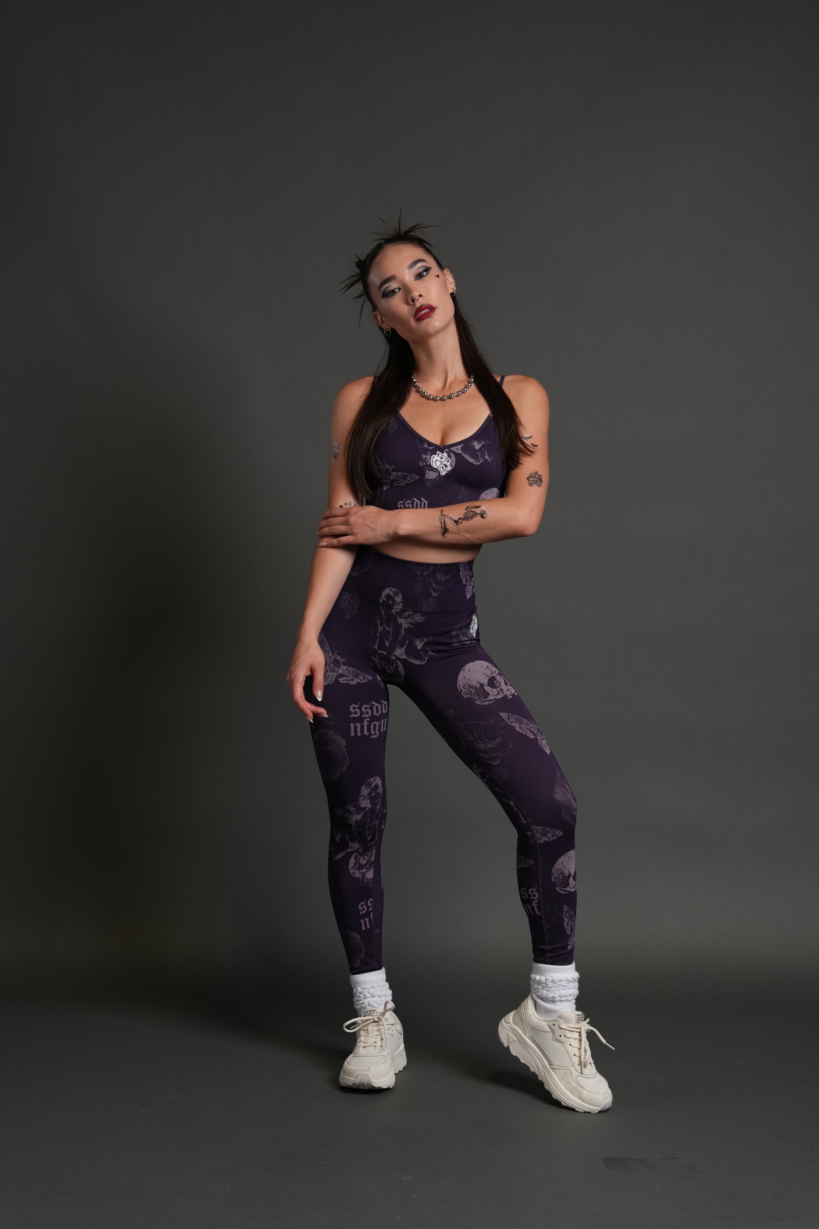 Dual Wolf V2 "Everson" Scrunch Leggings in Purple Vanitas Flora