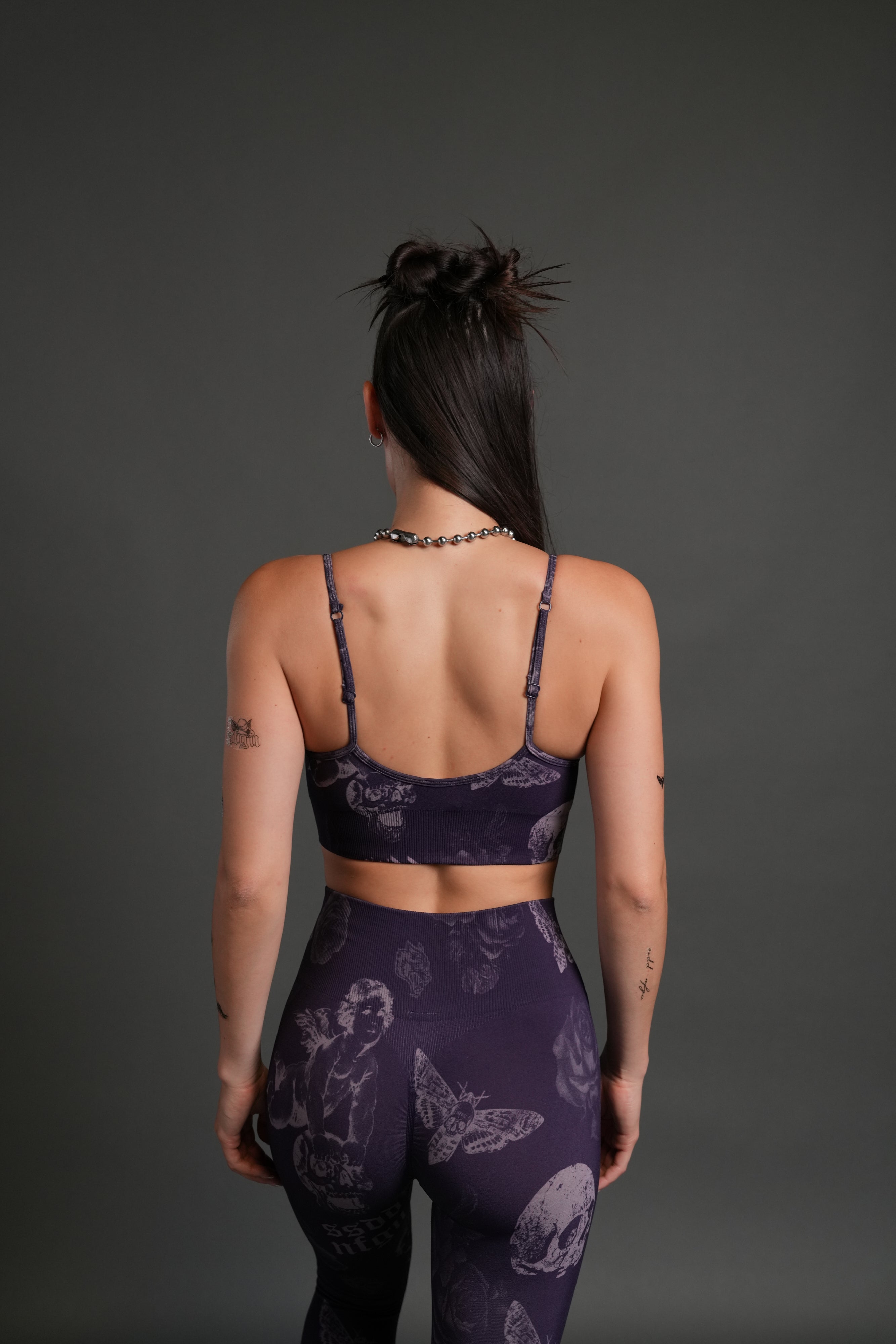 Single Wolf "Everson" Seamless Sports Bra in Leopard Purple Vanitas Flora