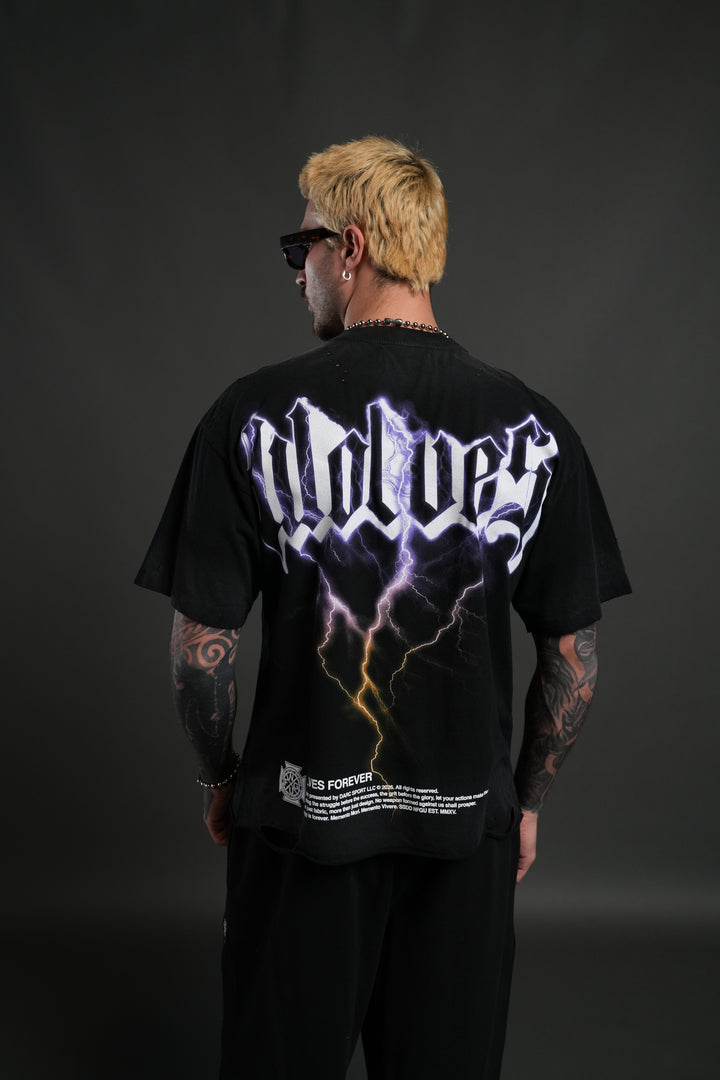 Wolves Lightning Distressed Grunge Tee in Black Drift Wash