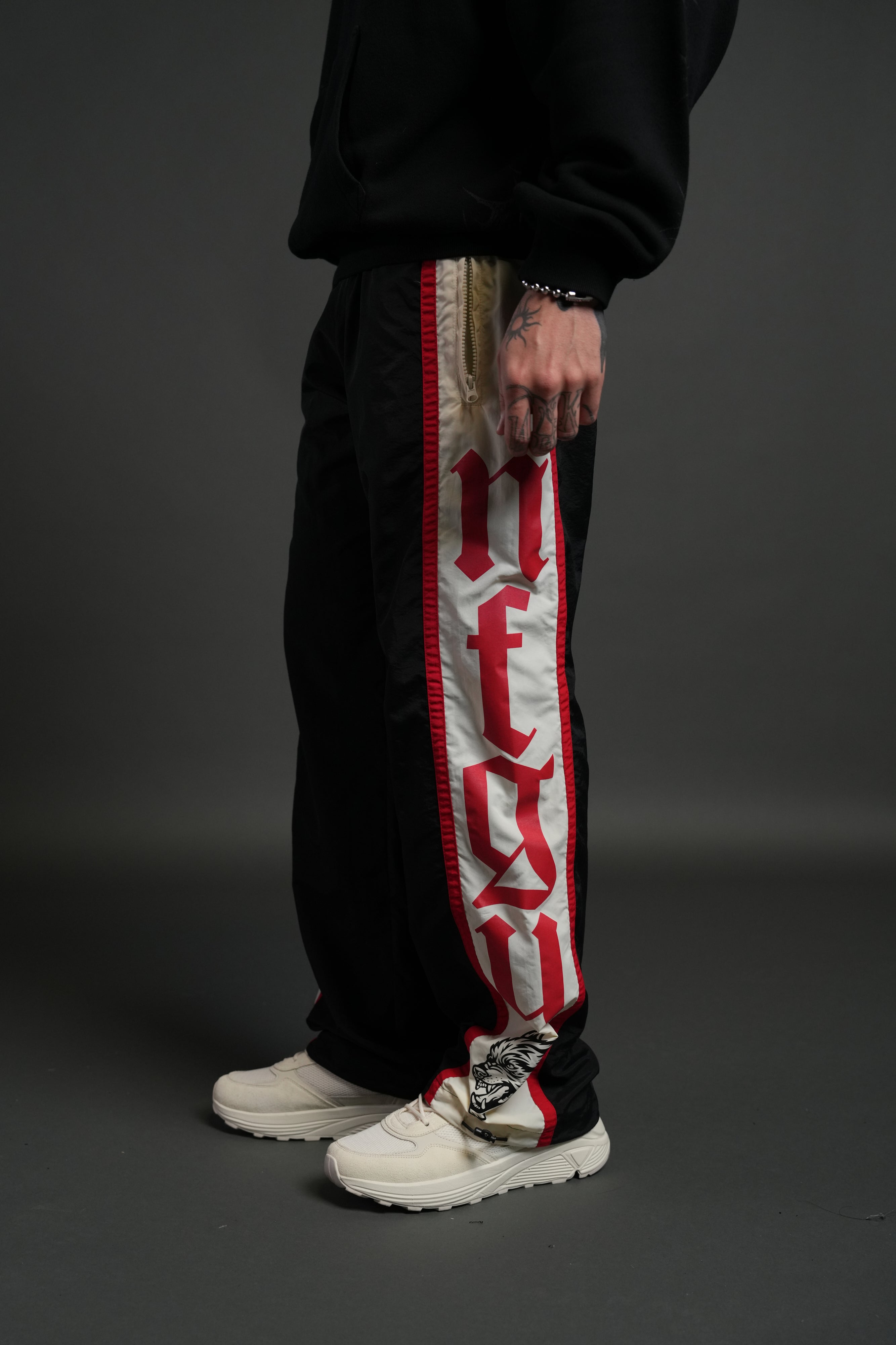 SSDDNFGU Remind Track Pants in Black/Cream/Red