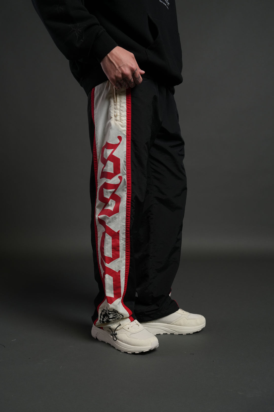 SSDDNFGU Remind Track Pants in Black/Cream/Red