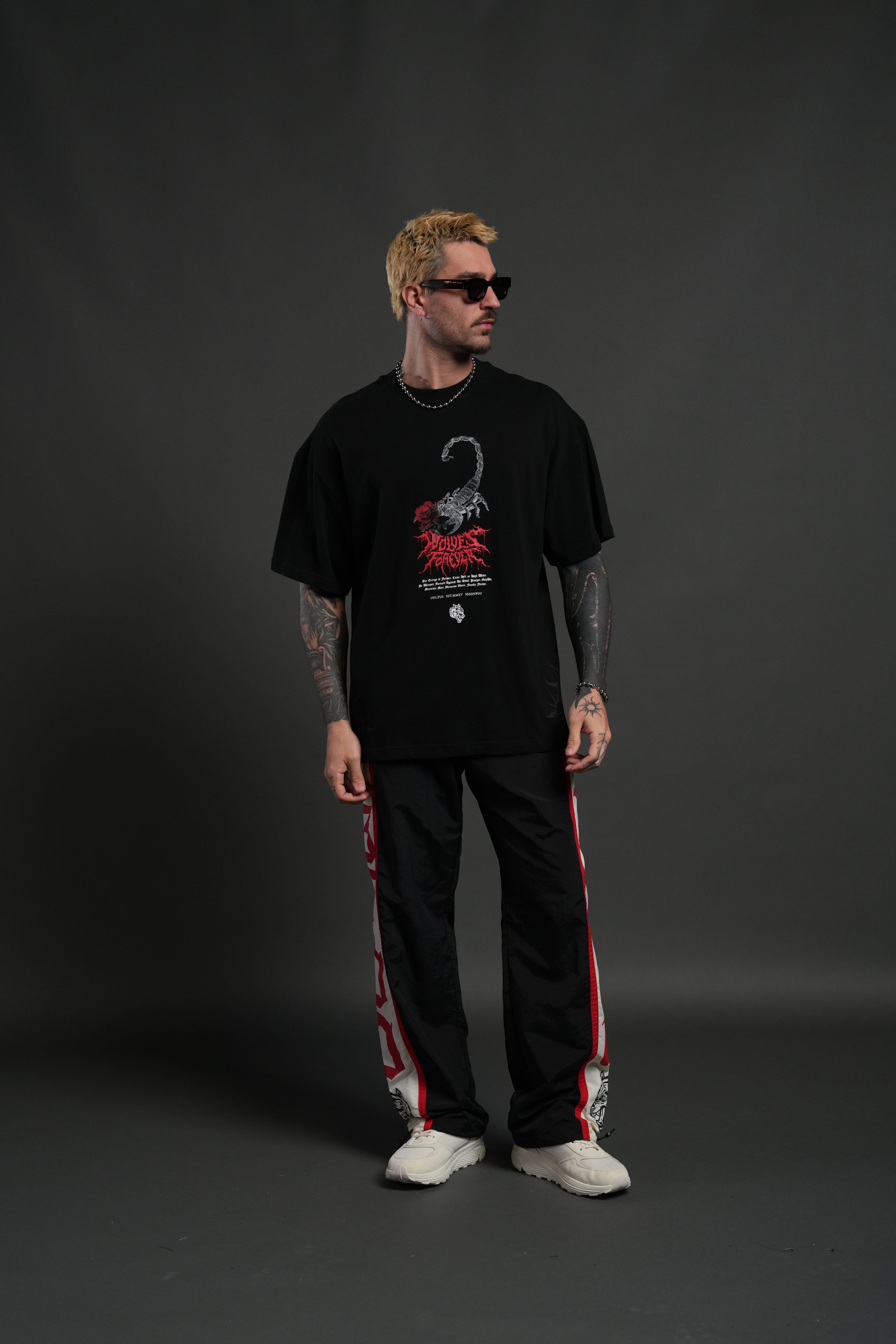 Scorpion Thorns "Premium" Oversized Tee in Black