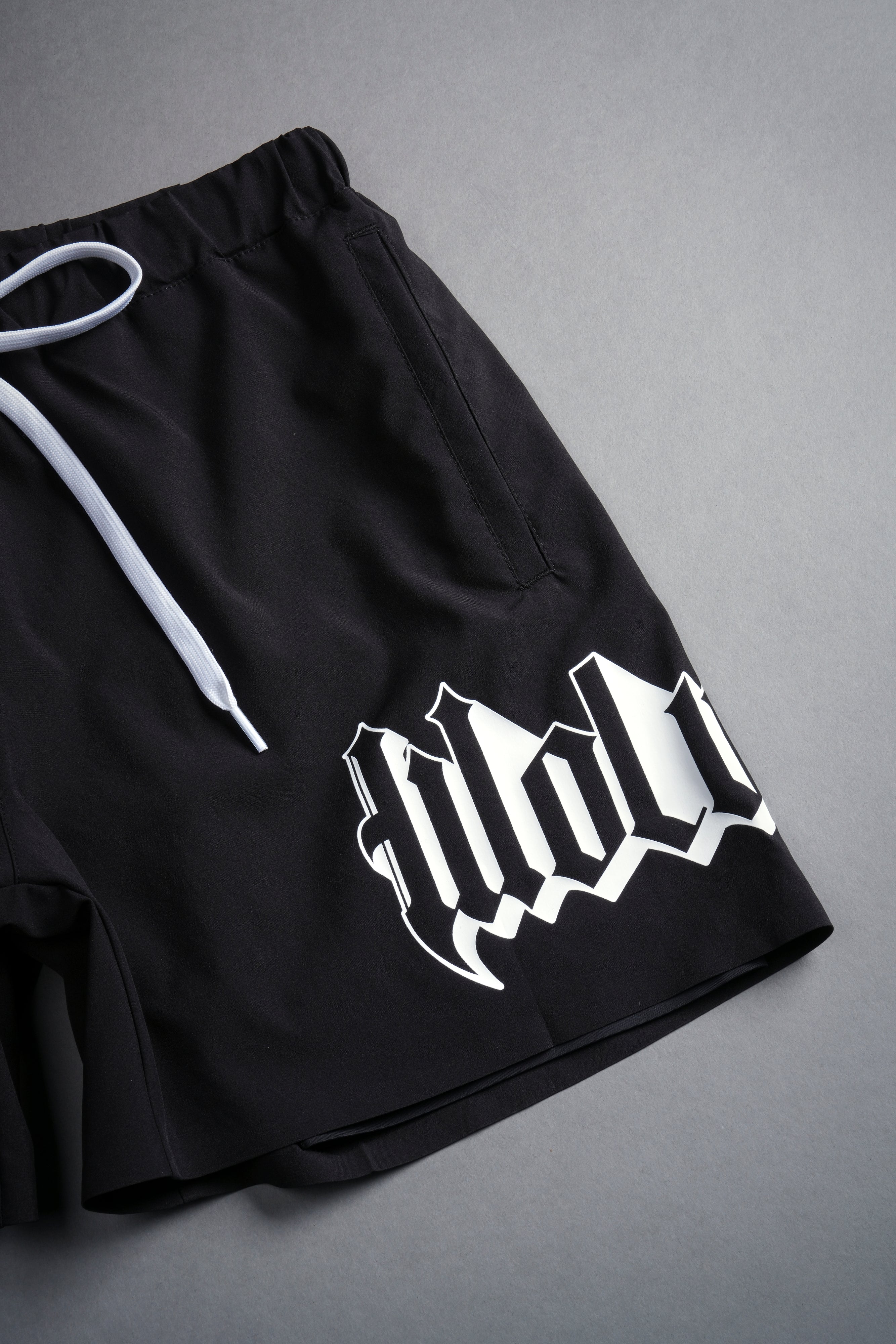 Wolves Represent Compression Shorts in Black – DarcSport