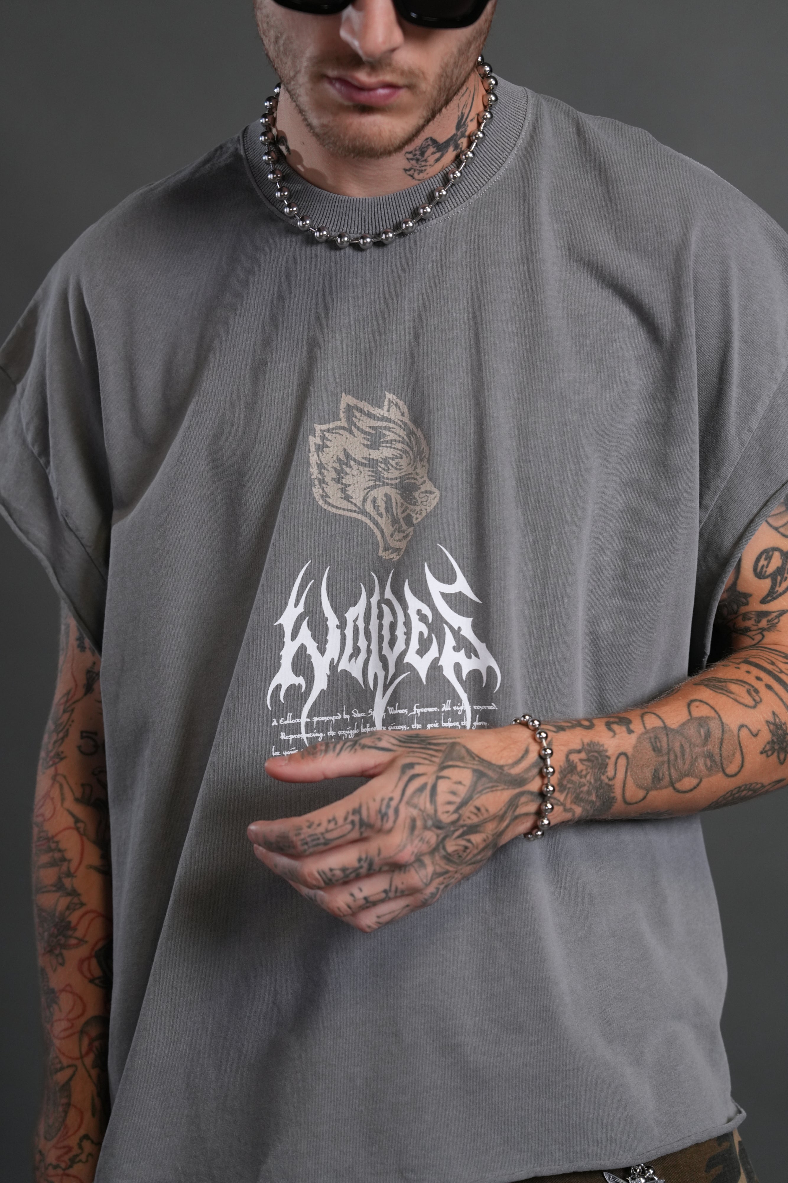Shadow Shaman Grunge Cut-Off Tee in Dove Gray