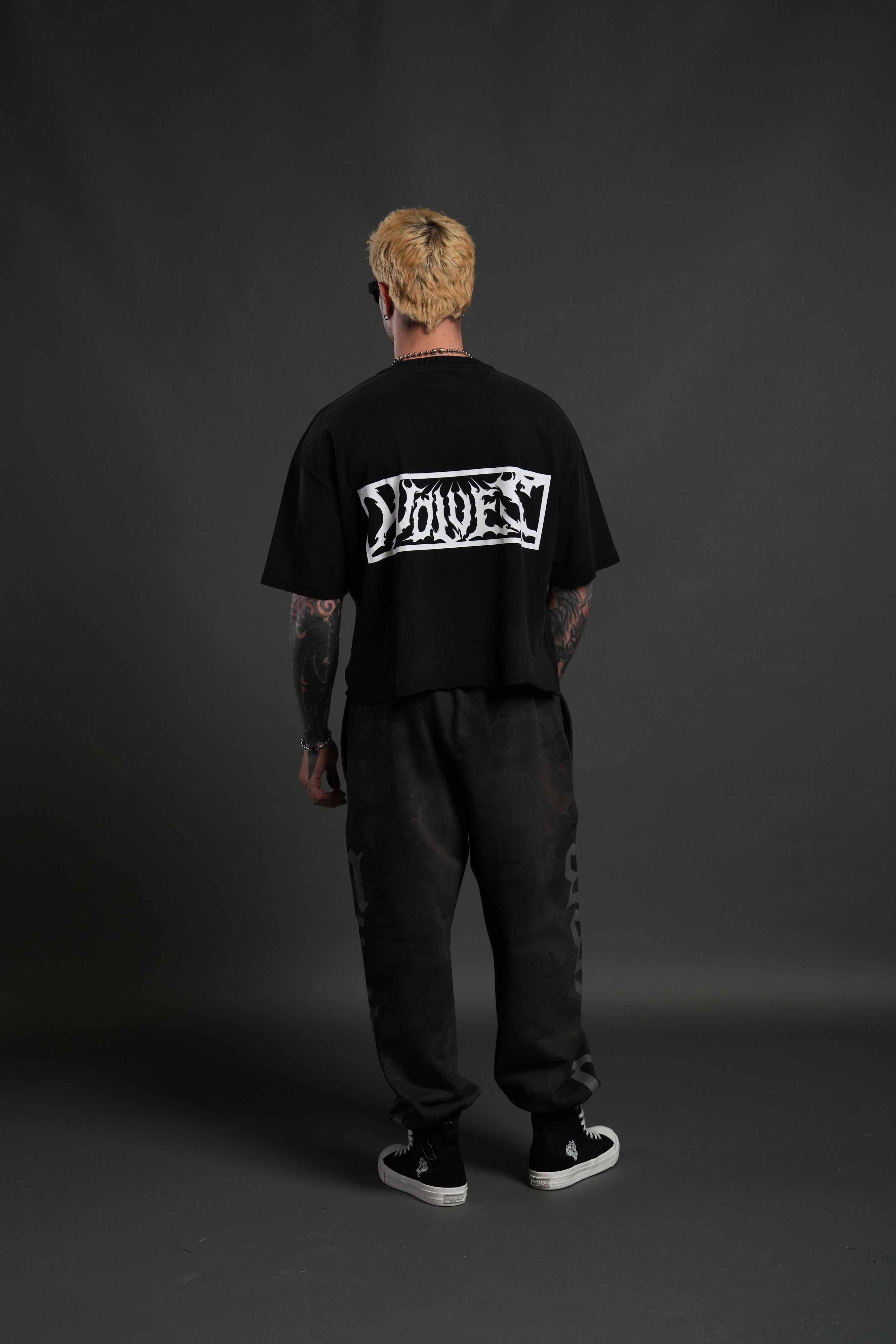 Midnight Wolves Distressed Grunge "Box Cut" Tee V2 in Black Drift Wash