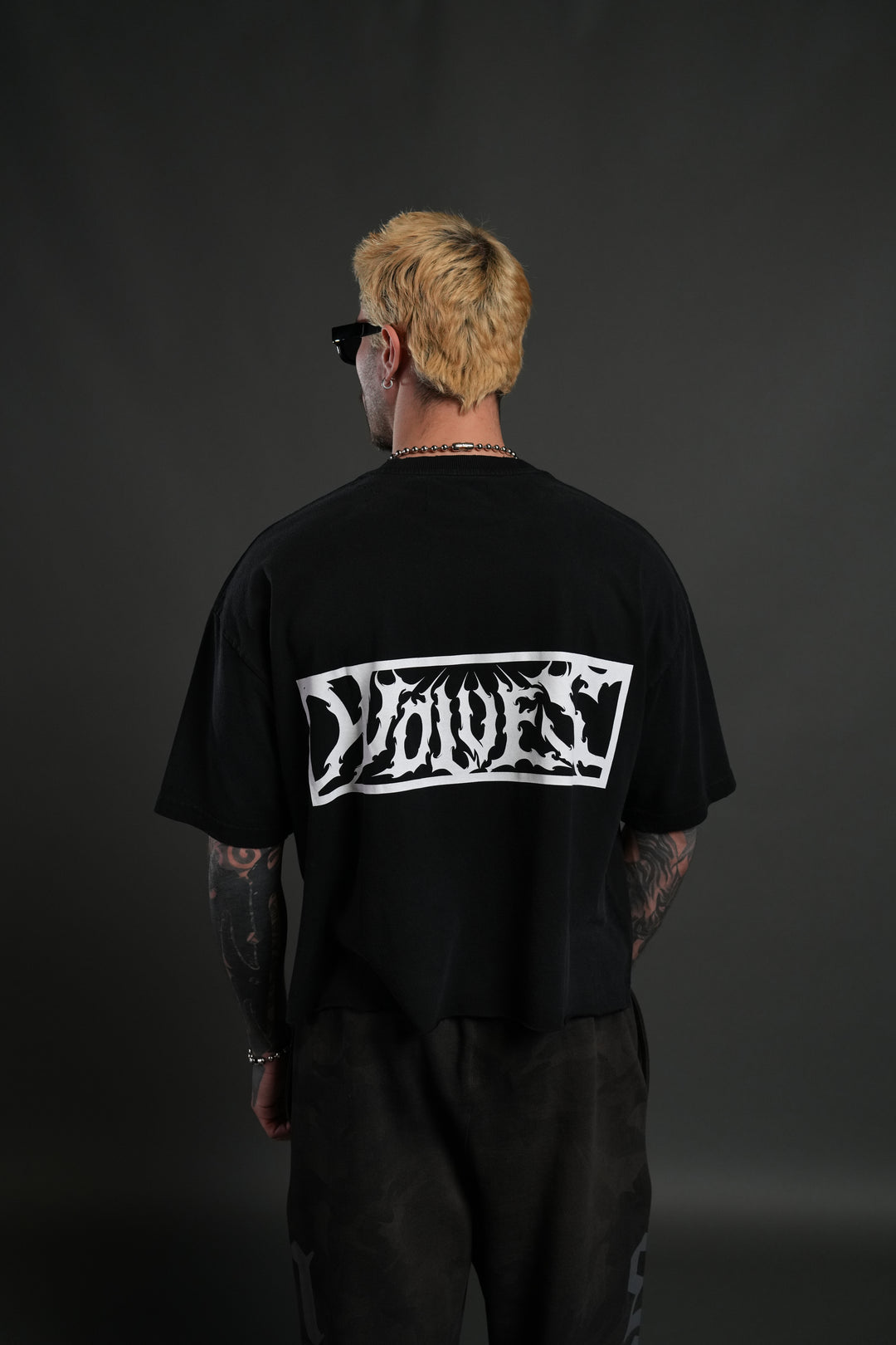 Midnight Wolves Distressed Grunge "Box Cut" Tee V2 in Black Drift Wash