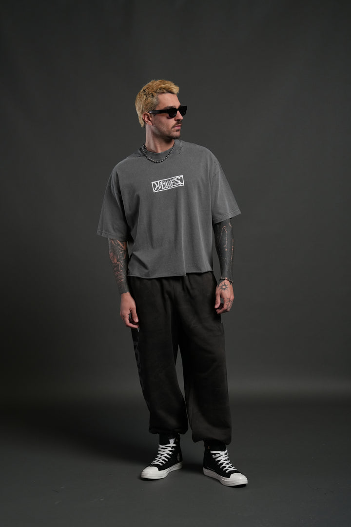 Midnight Wolves Distressed Grunge "Box Cut" Tee V2 in Slate Gray
