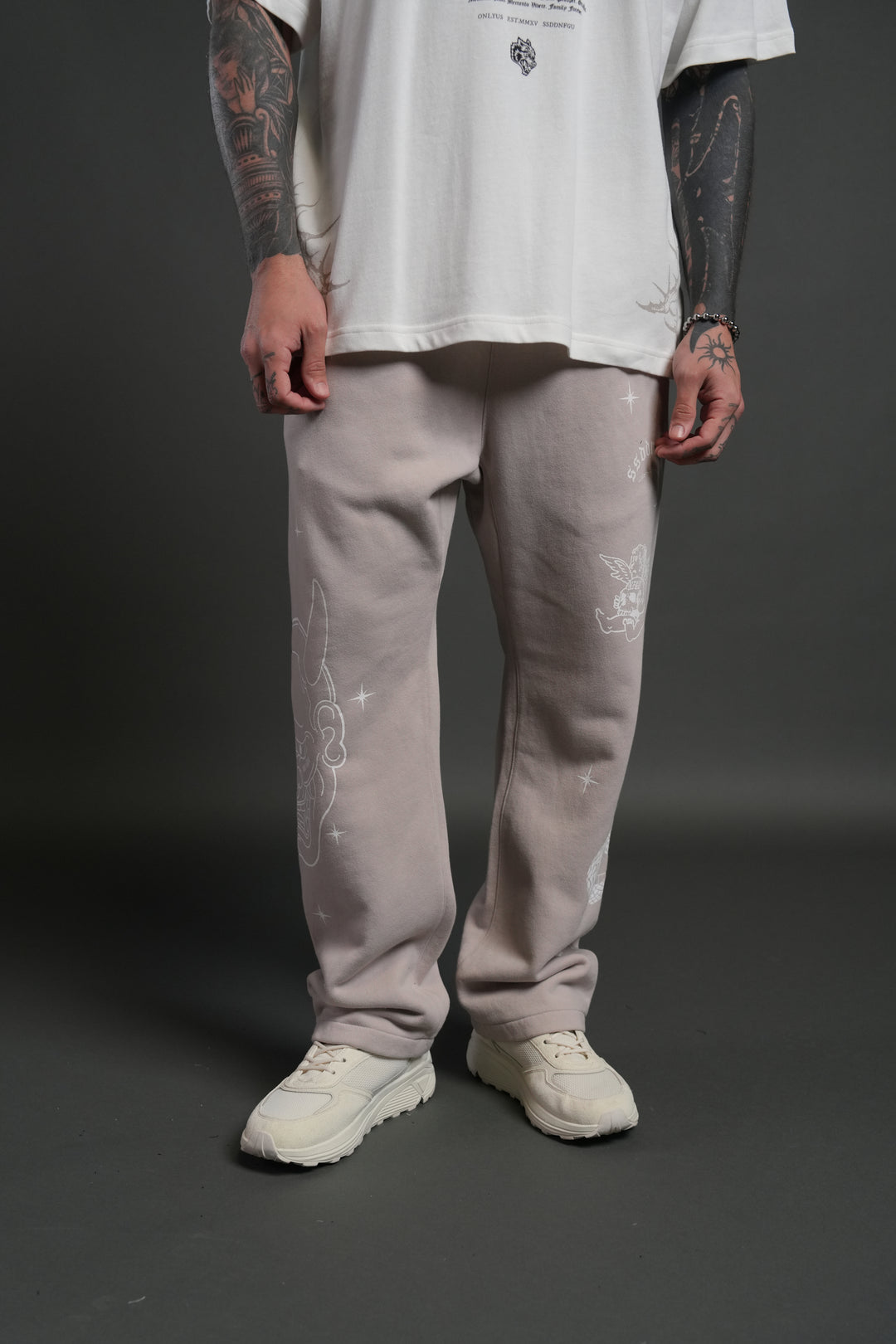 Oni Wolves Bigelow Cargo Sweat Pants in Clay