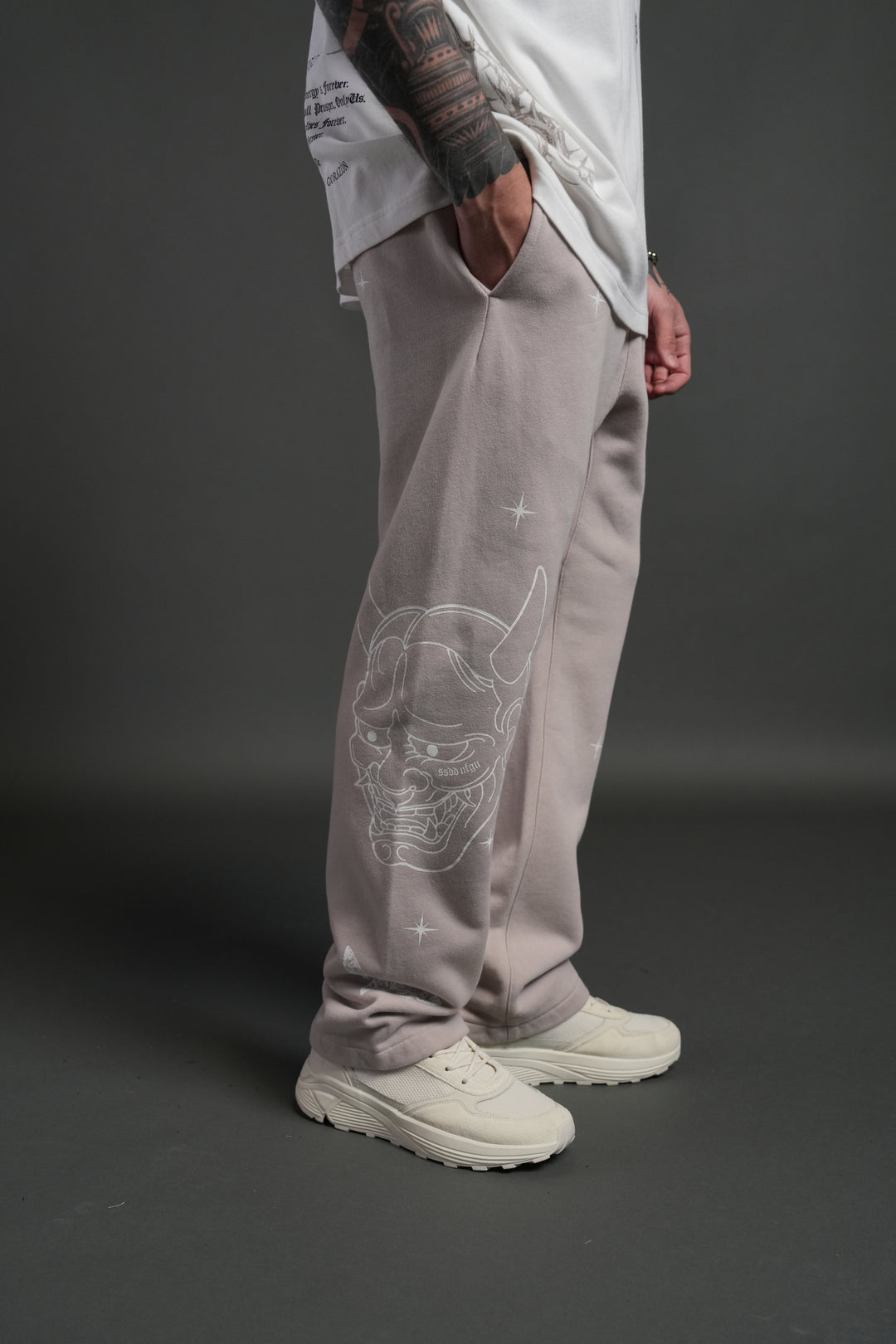 Oni Wolves Bigelow Cargo Sweat Pants in Clay
