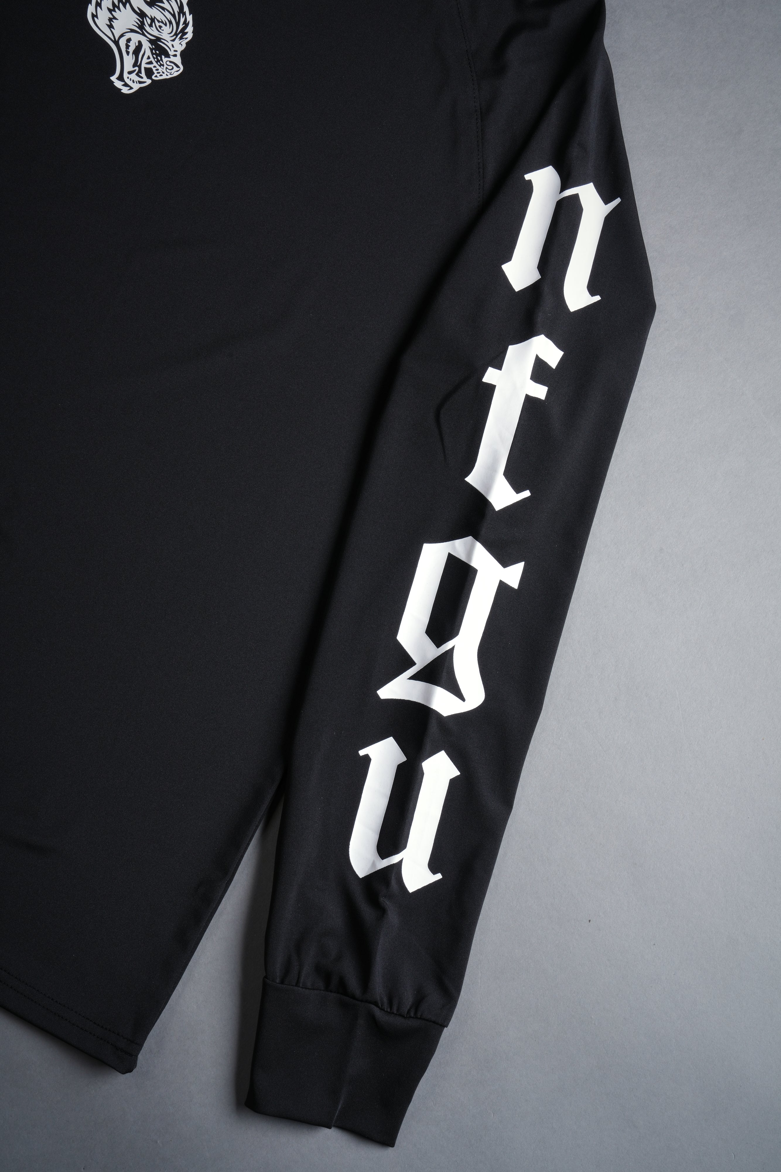 SSDDNFGU "Dry Wolf" L/S Raglan Tee in Black