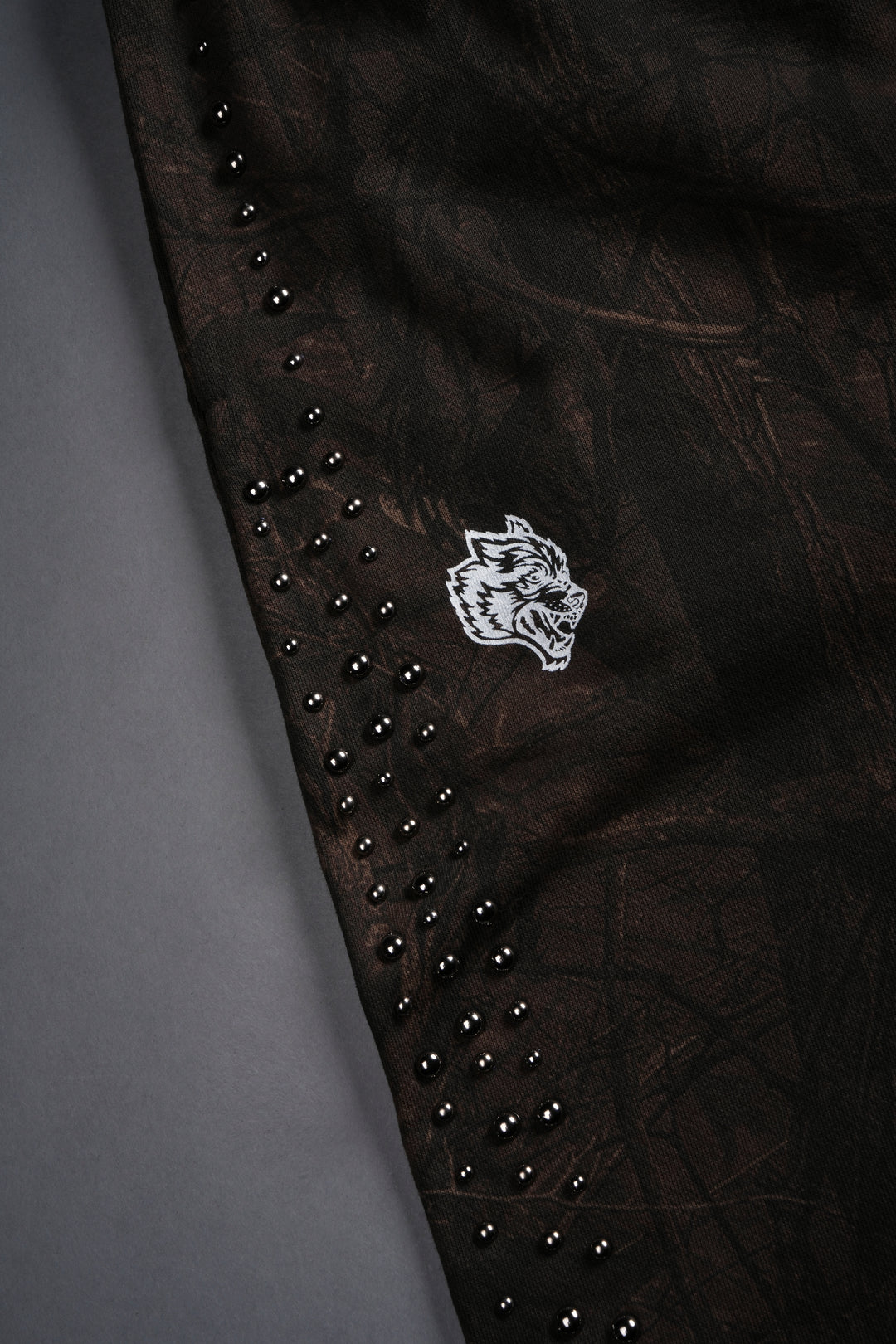 Dual Wolf Stud Grunge Oversized Omen Sweat Pants in Brown Driftwood Forest Camo