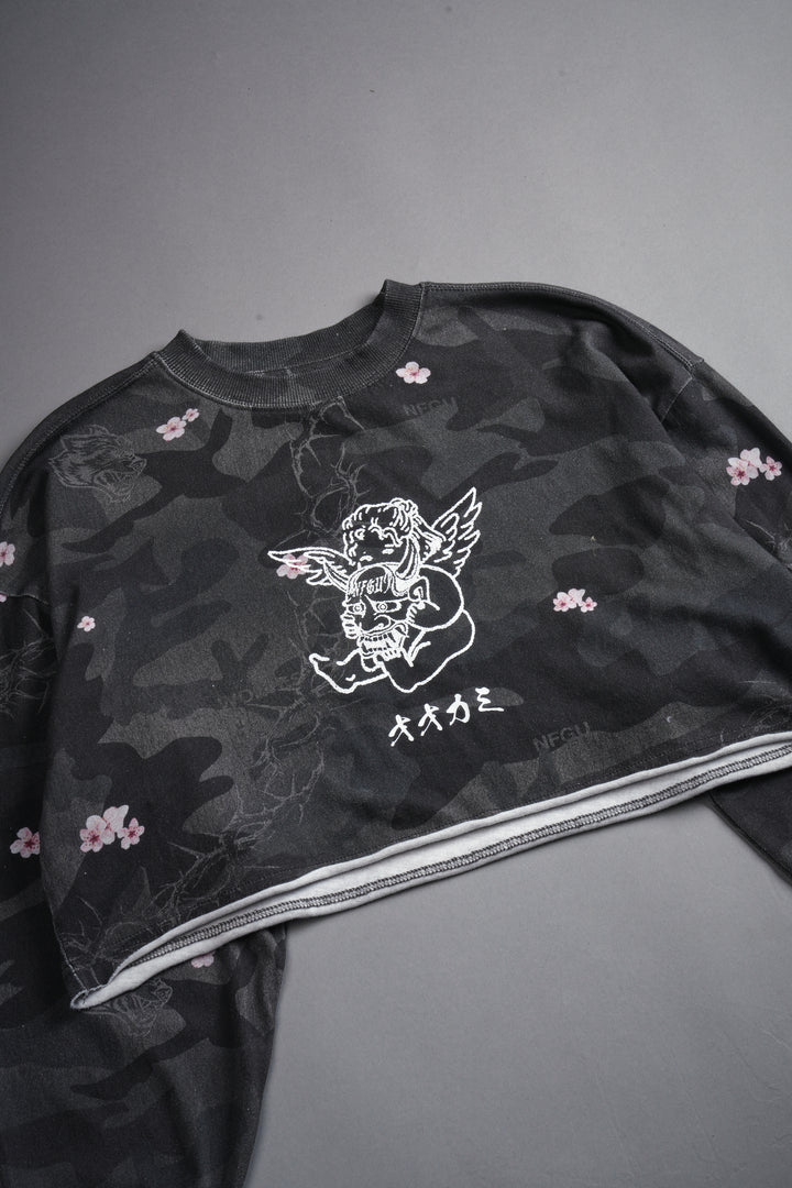 Oni Cherub Premium Oversized Cropped Ls Tee in Warrior In A Garden Black Camo
