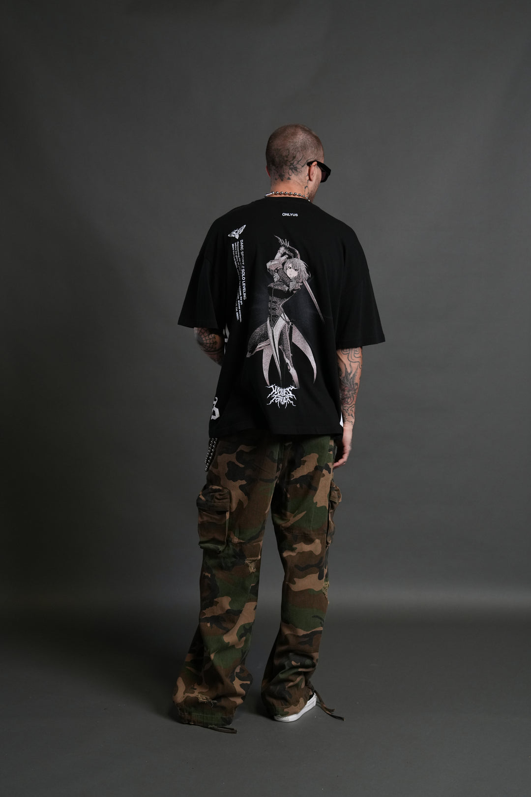 Cha Hae-In "Side By Side" Series Premium Oversized Tee in Black