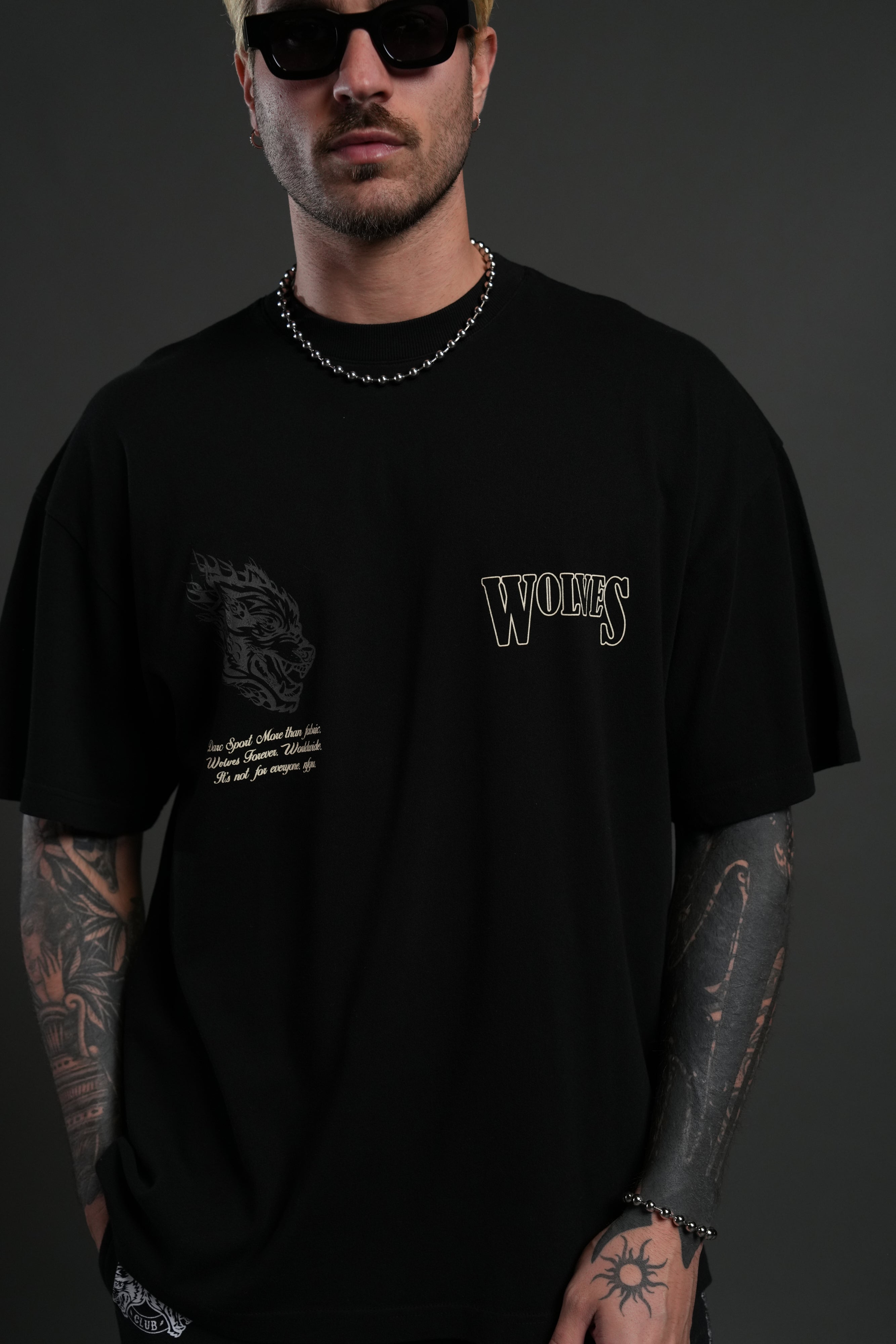 Western V2 "Premium" Oversized Tee in Black