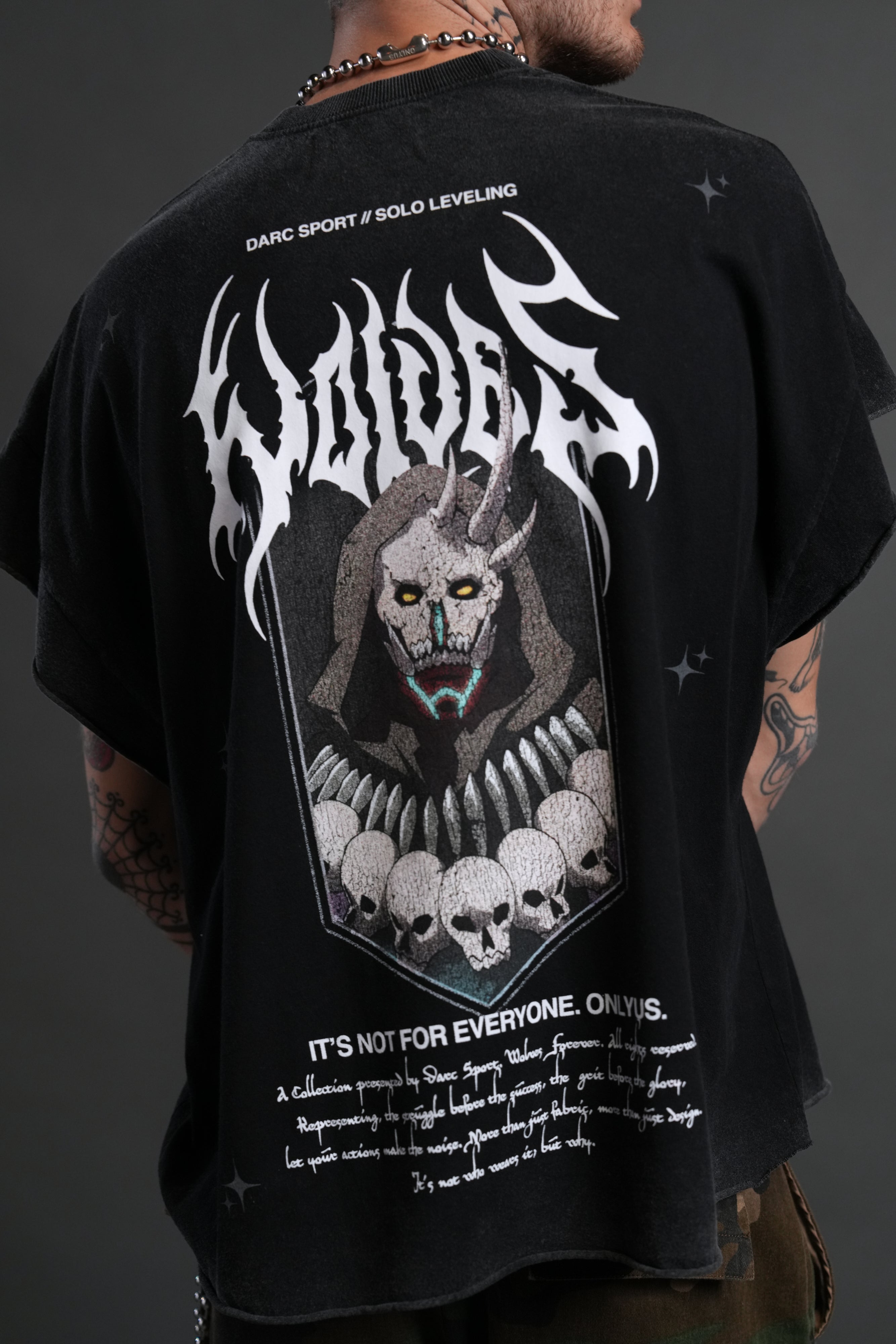 Shadow Shaman Grunge Cut-Off Tee in Black – DarcSport