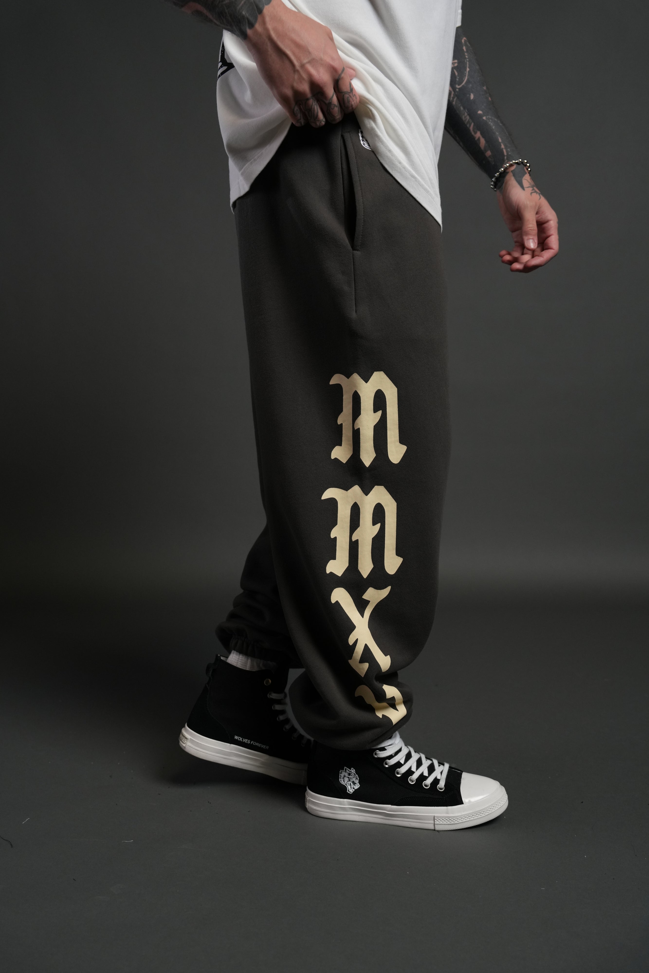 Stone Code Lightweight Lounger Sweat Pants in Wolf Gray