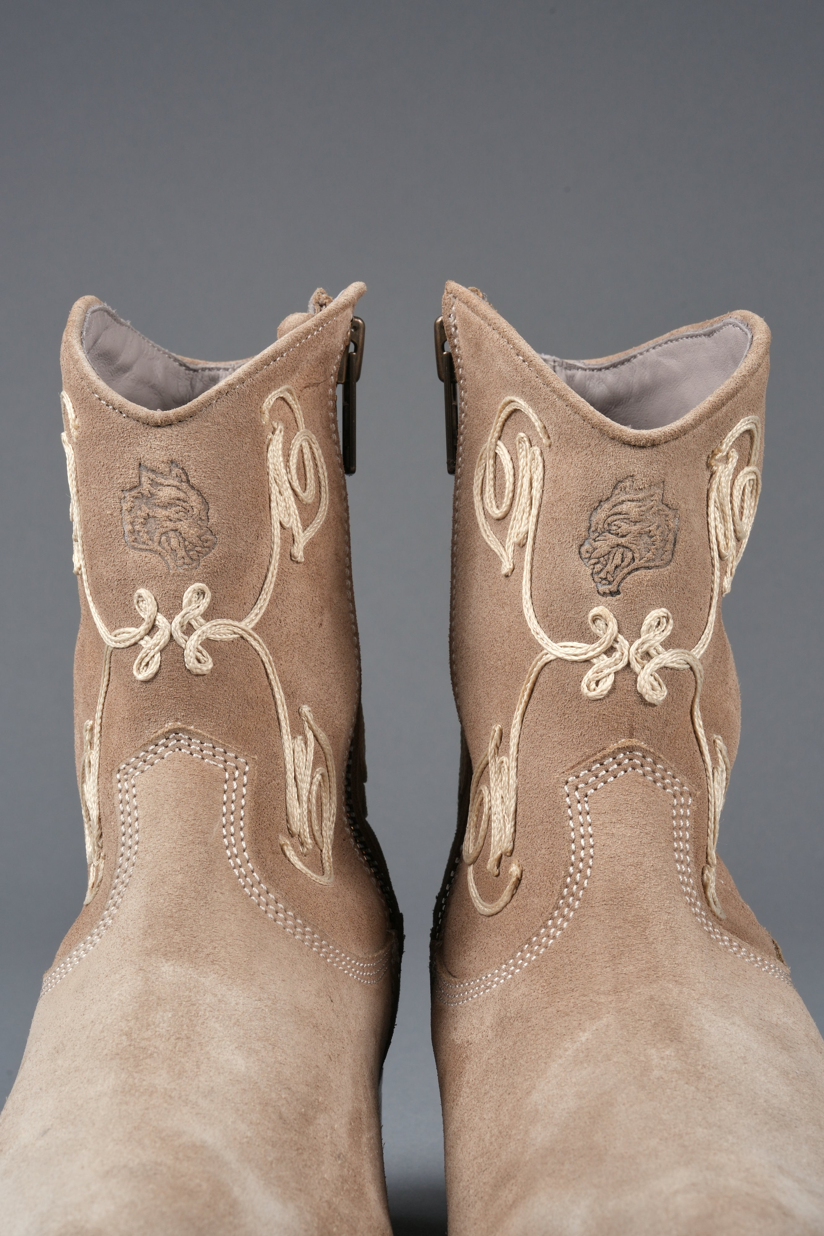 Lunger Boot in Tan
