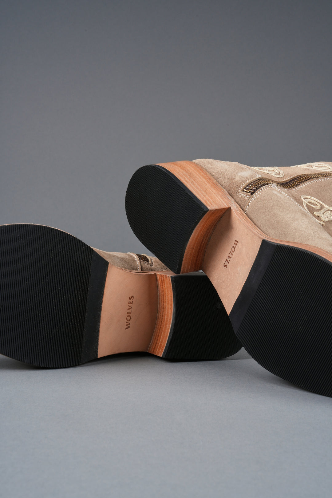 Lunger Boot in Tan