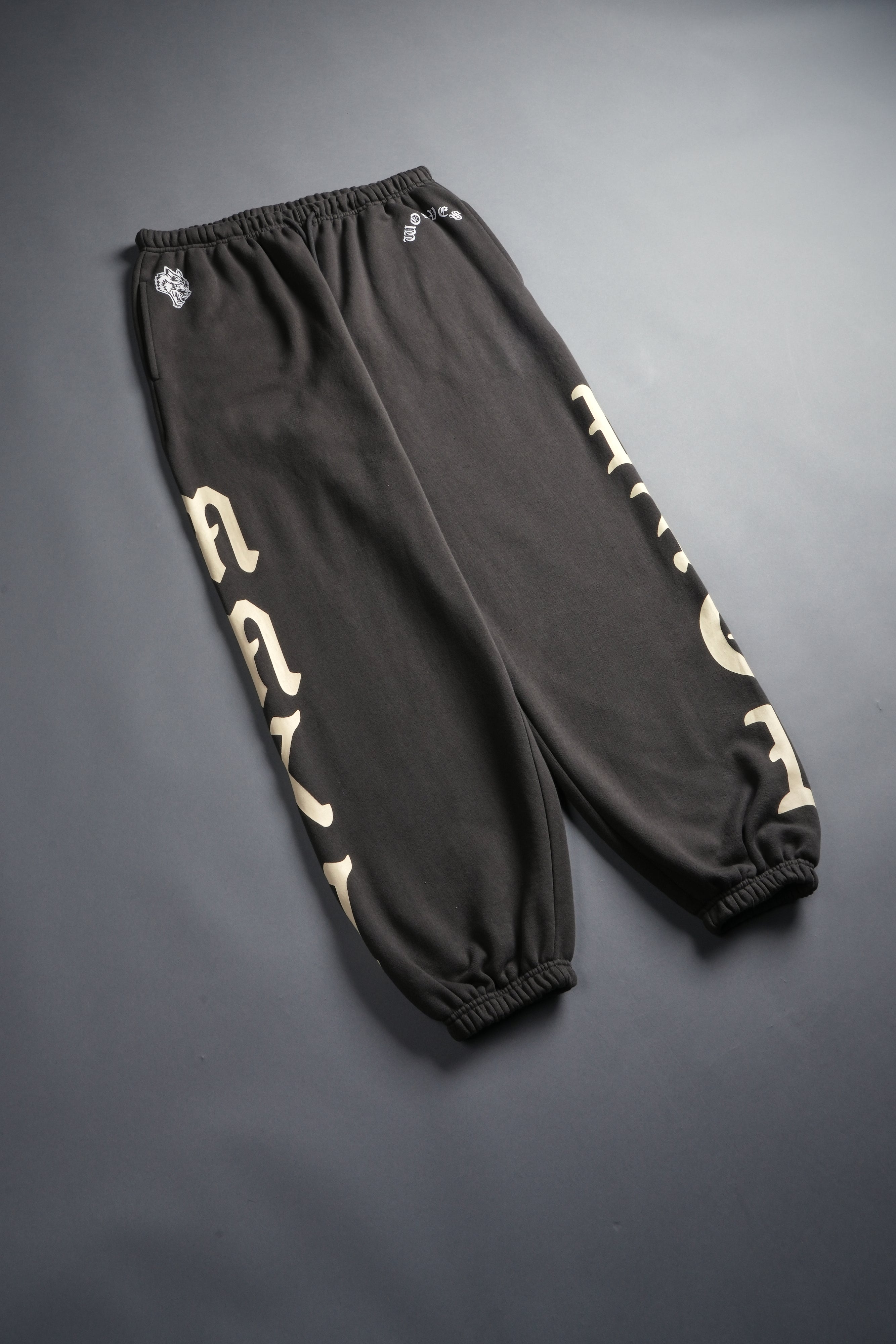Stone Code Lightweight Lounger Sweat Pants in Wolf Gray