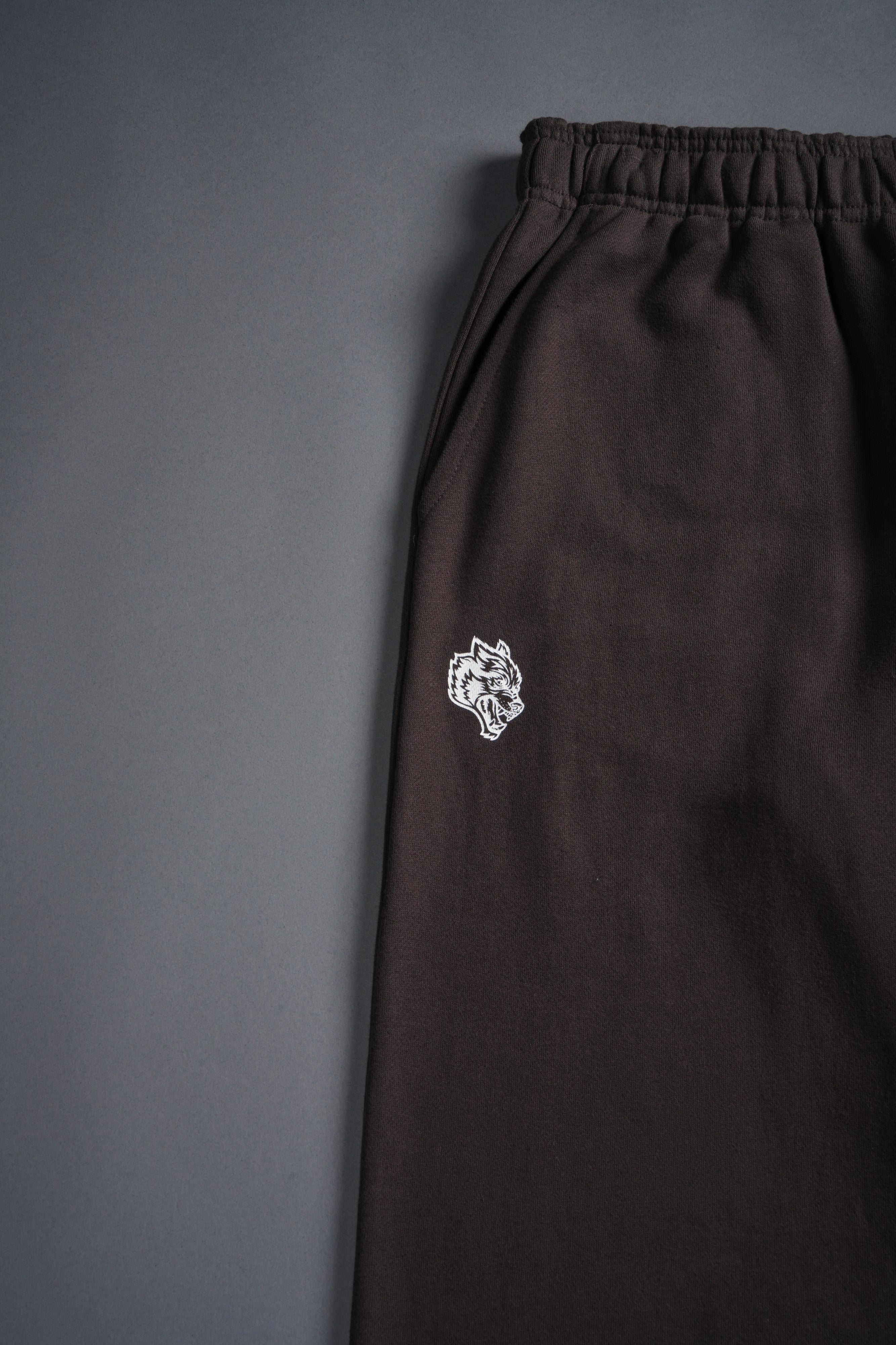 Western V2 Lennox Sweat Pants in Darc Brown