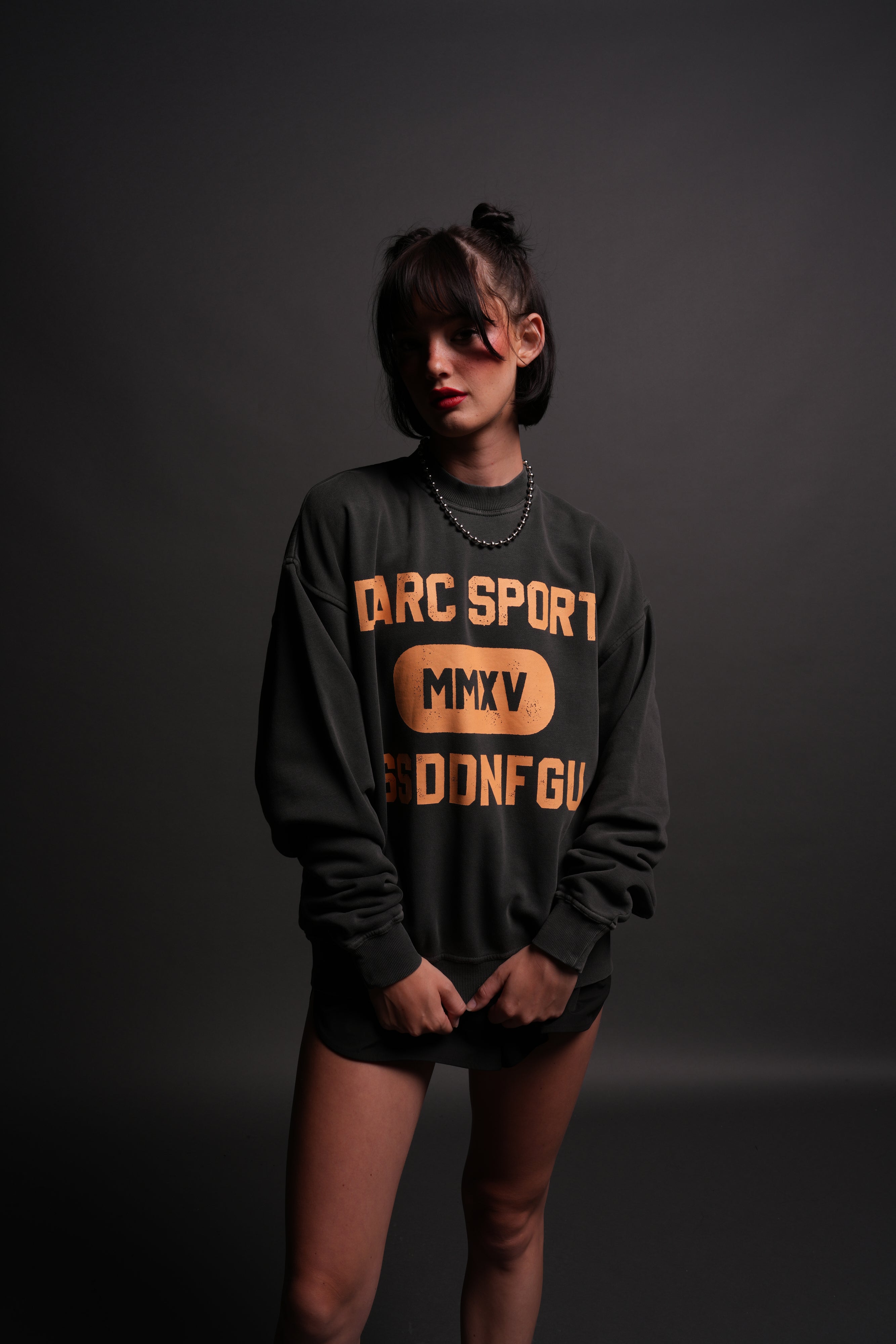 Wolves Forever London Unisex Crewneck in Wolf Gray
