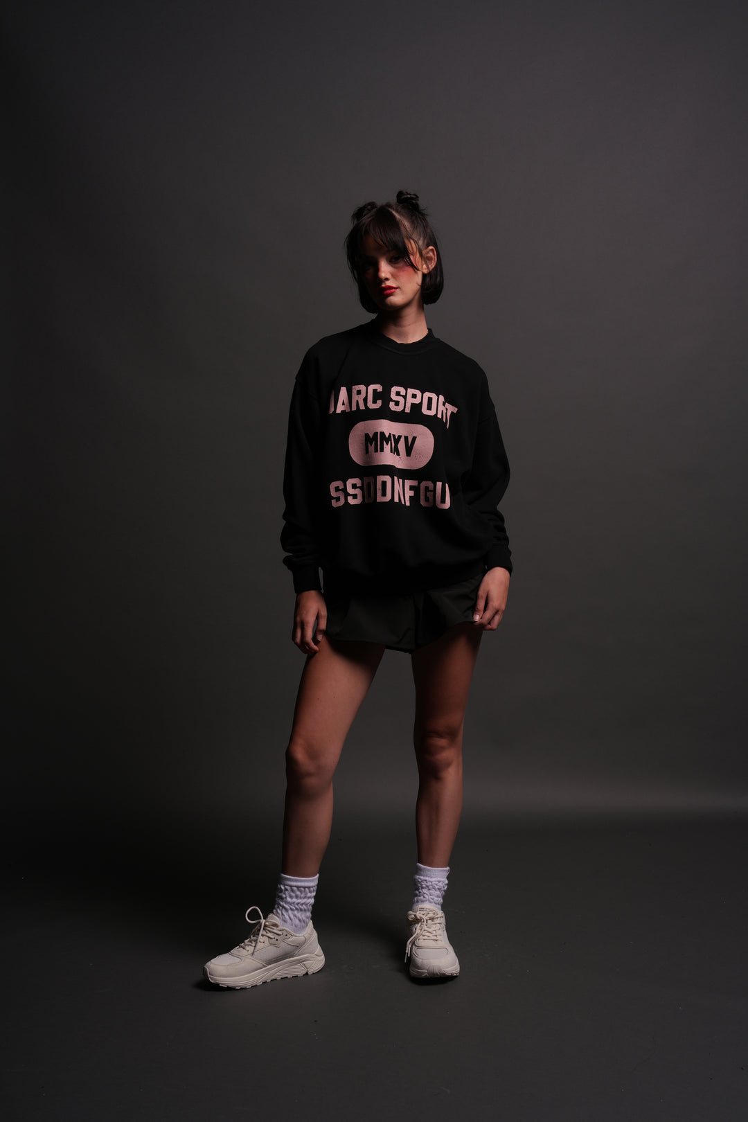 Wolves Forever London Crewneck in Black/Pink