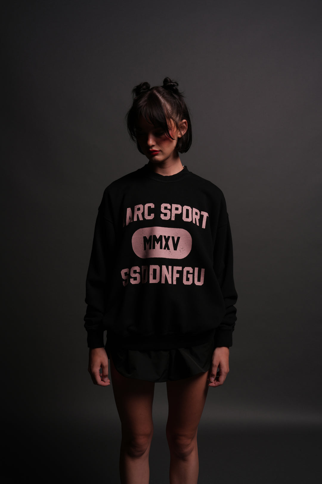 Wolves Forever London Crewneck in Black/Pink