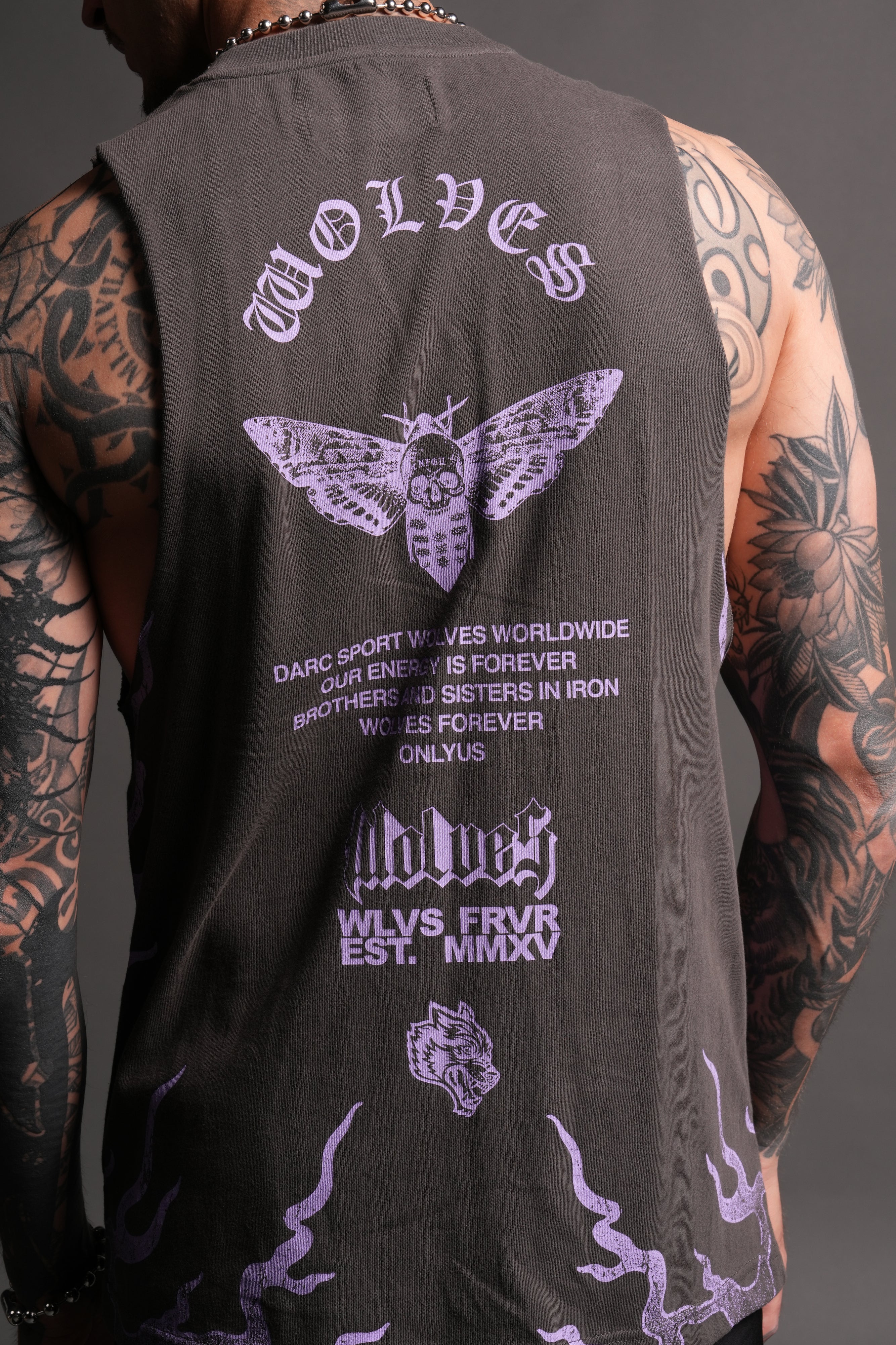 Wolves Never Back Down V2 Tommy Muscle Tee in Wolf Gray