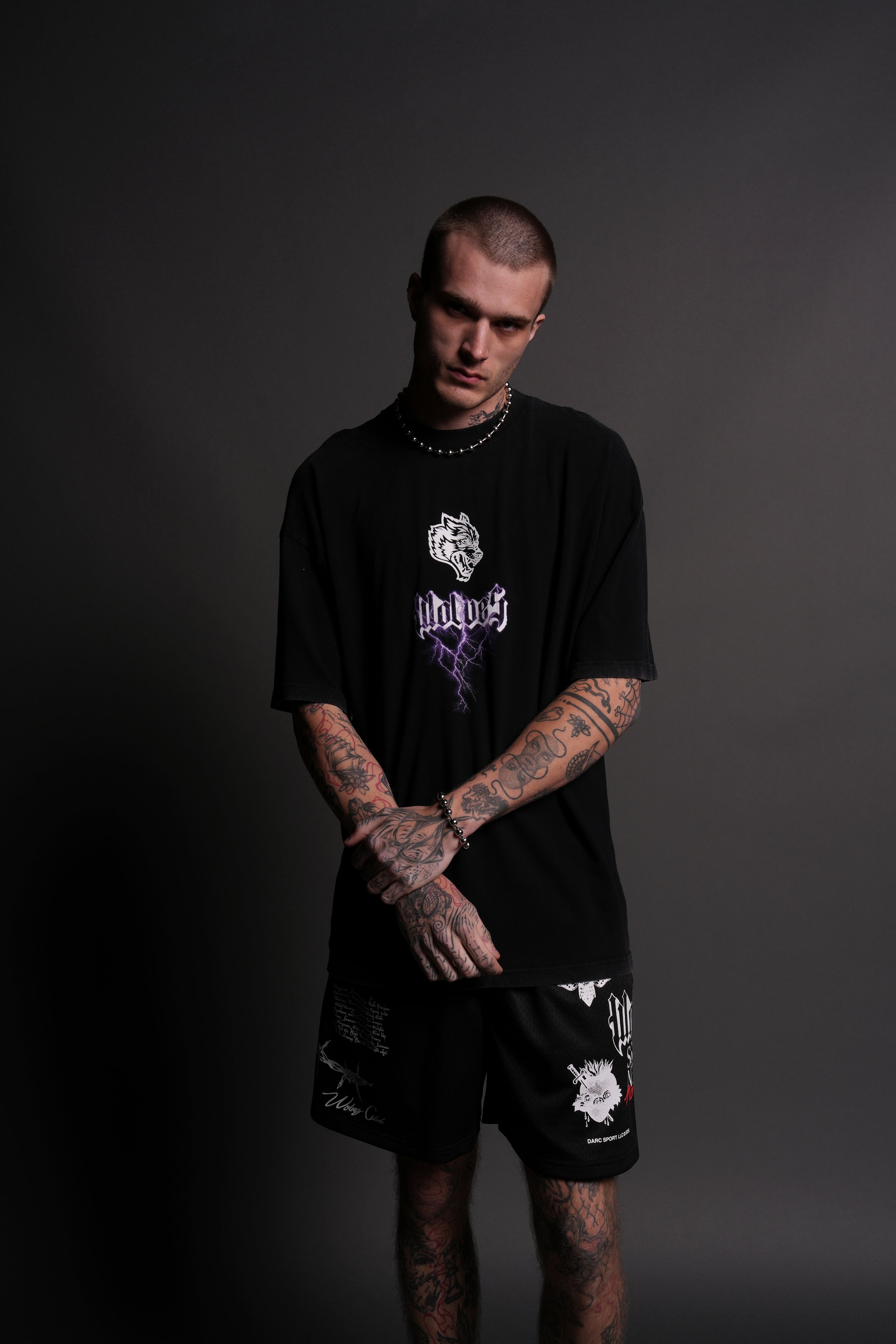 Wolves Lightning "Premium" Oversized Unisex Tee in Black