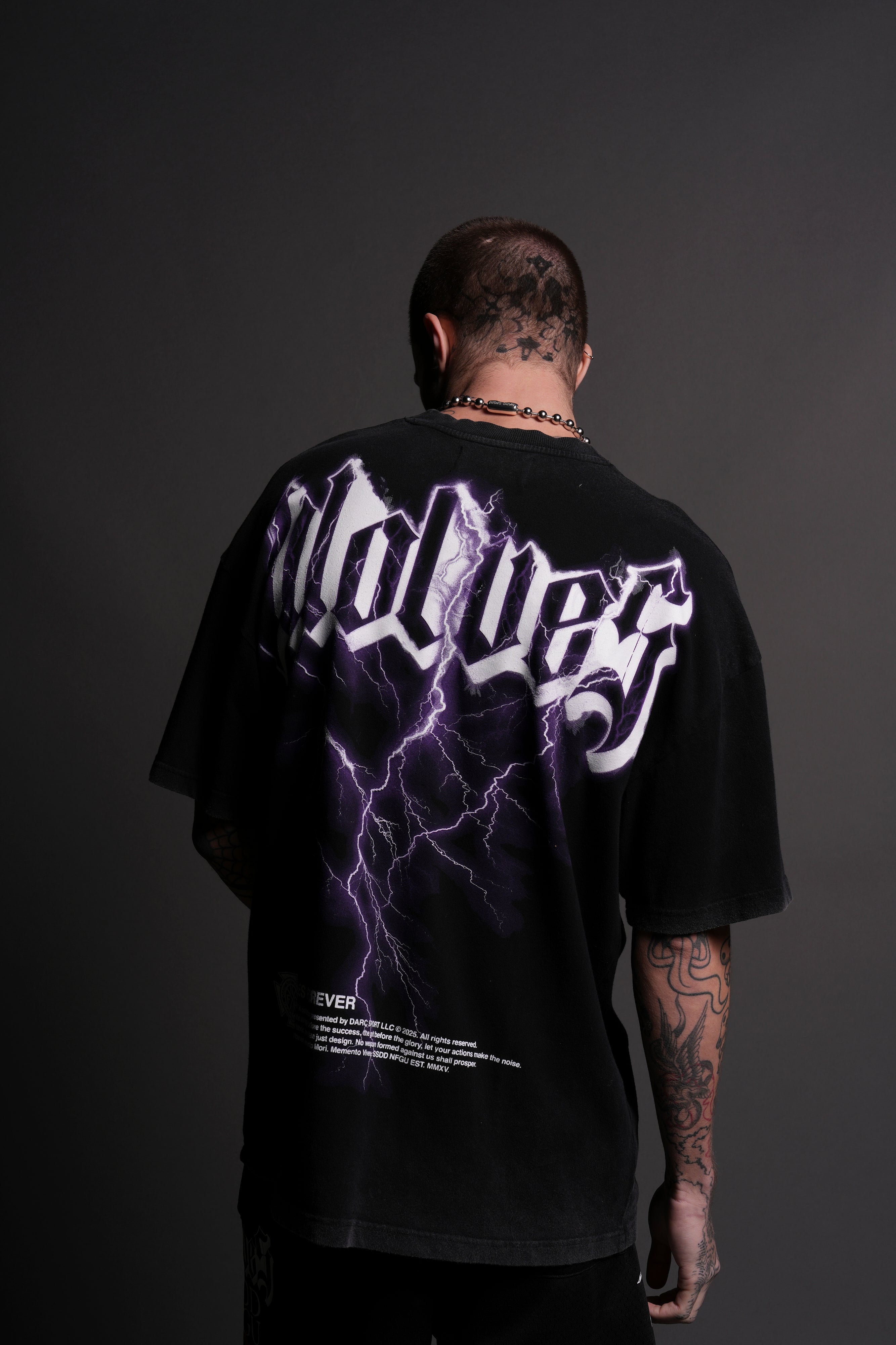 Wolves Lightning "Premium" Oversized Unisex Tee in Black