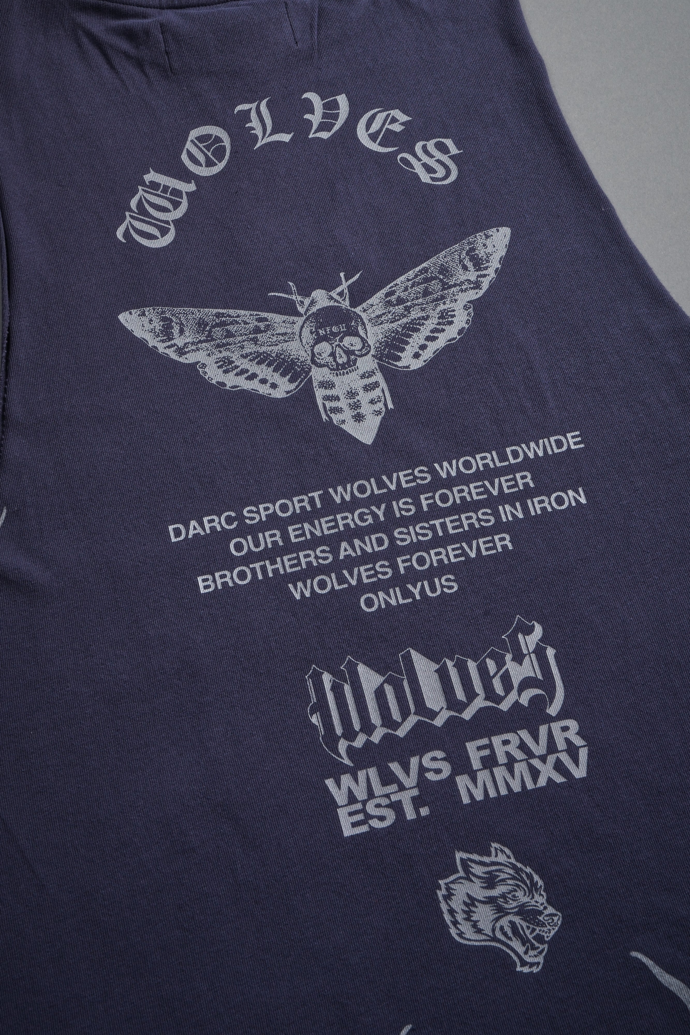 Wolves Never Back Down V2 Tommy Muscle Tee in Storm Blue