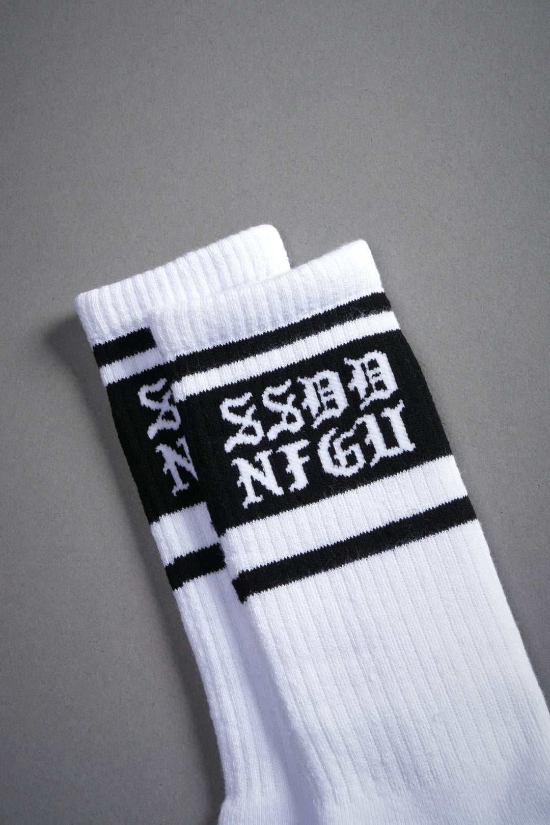 SSDD Classic Socks in White/Black/Black