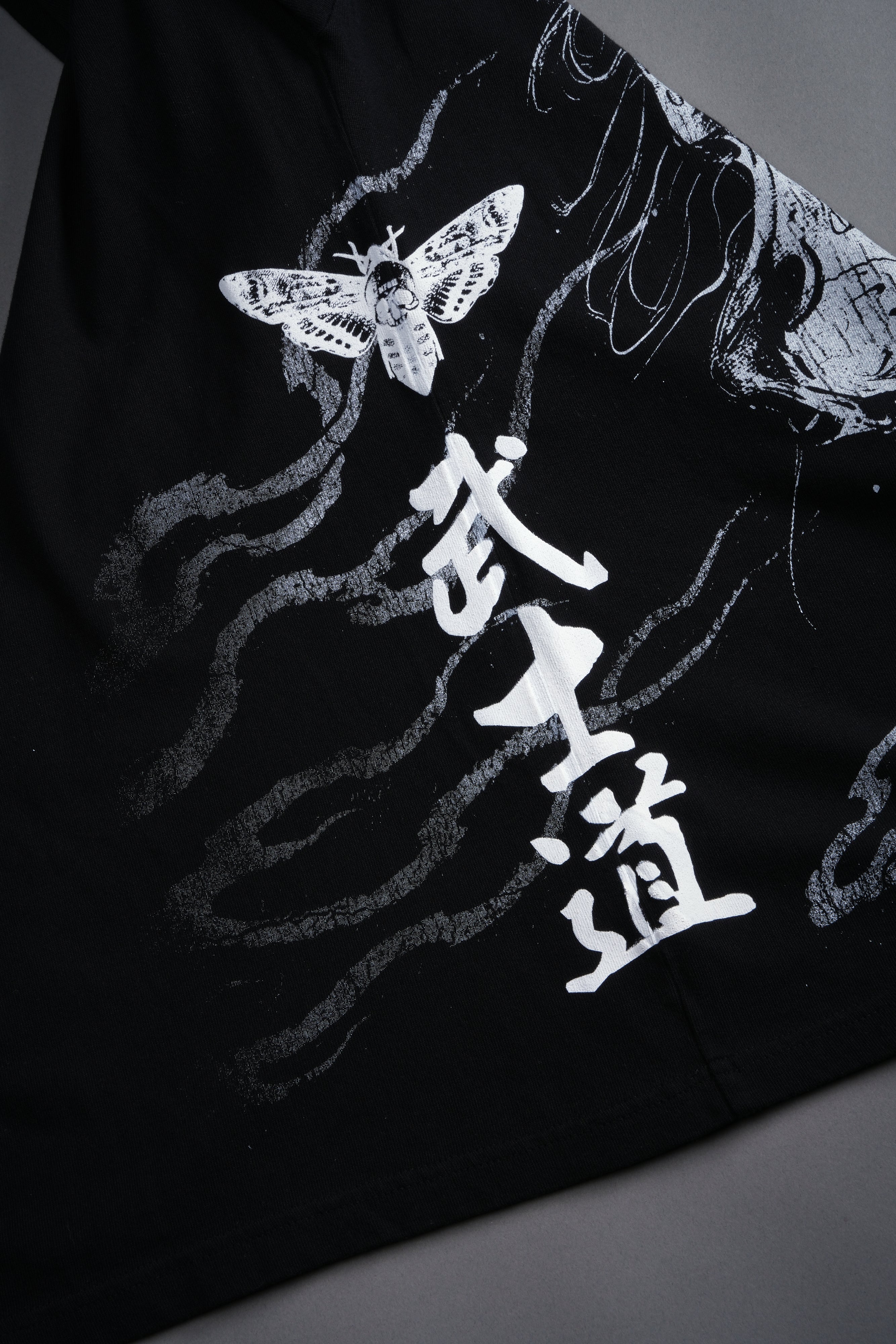 Darc Kitsune "Side By Side" Series Premium Tee in Black