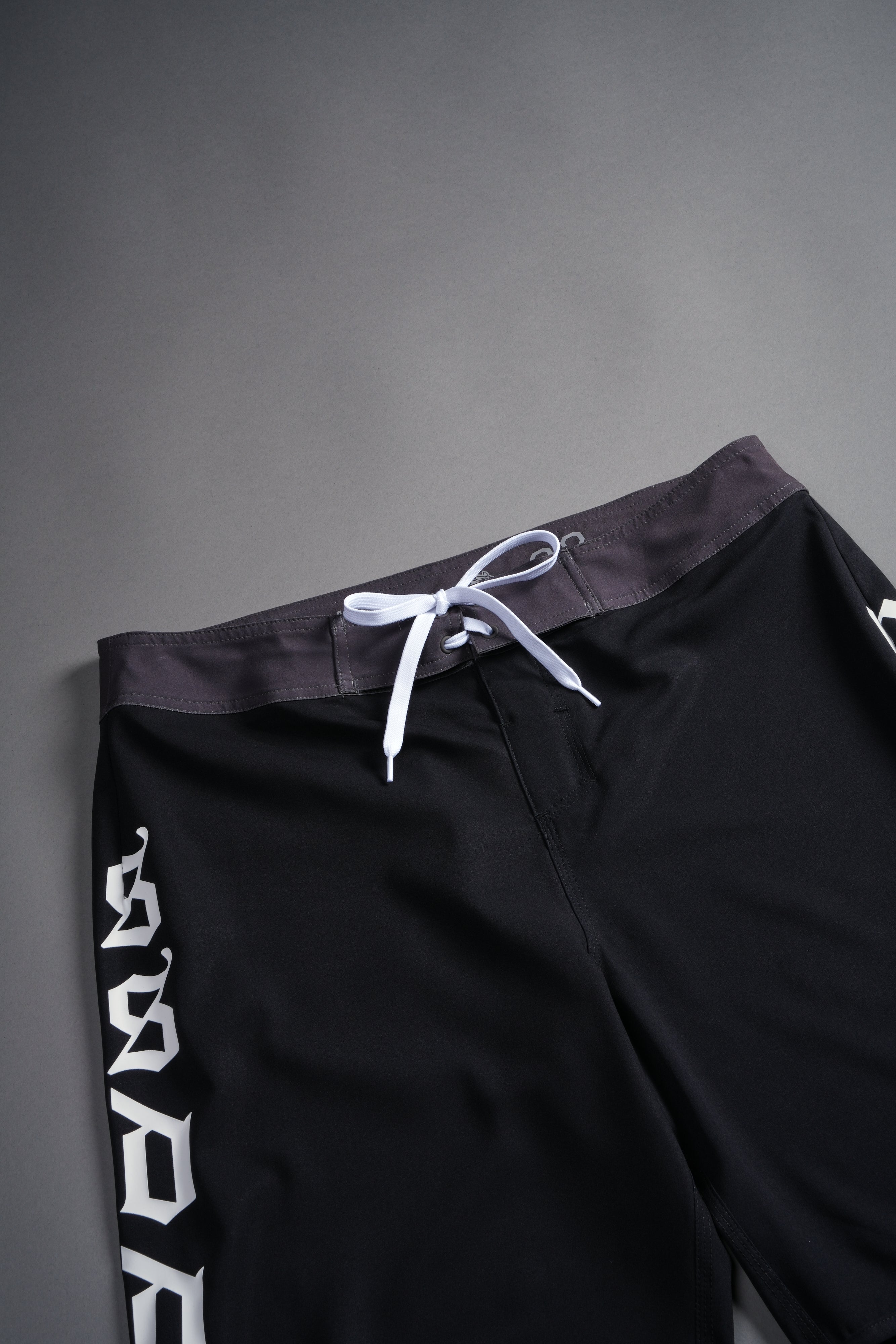 SSDDNFGU No Weapon Stage Shorts in Wolf Gray/Black