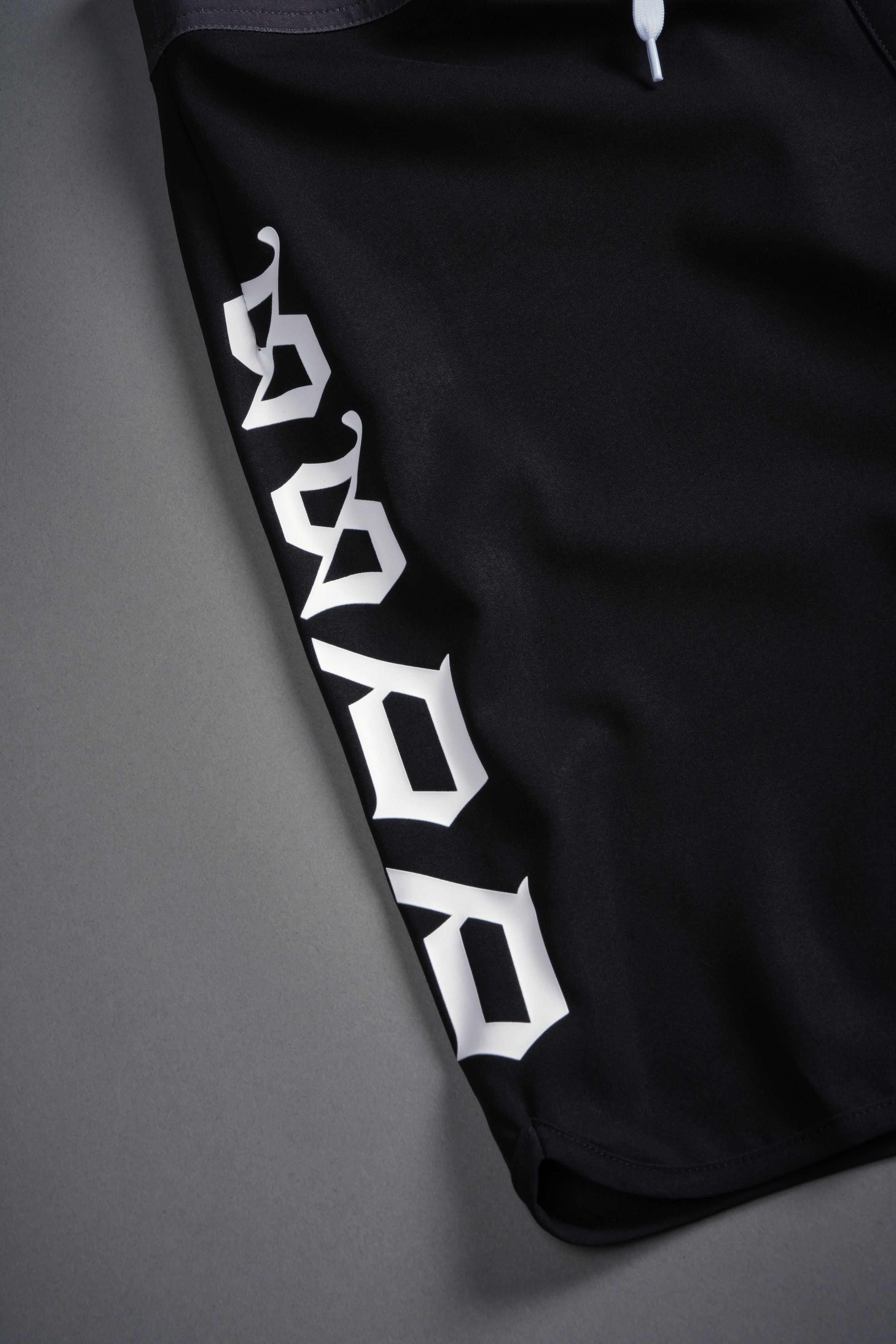 SSDDNFGU No Weapon Stage Shorts in Wolf Gray/Black