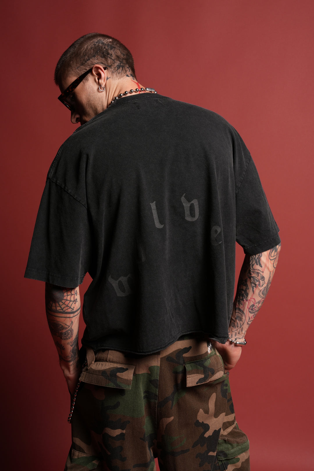 Doom Defiant Grunge Raw Hem Box Cut Tee in Black
