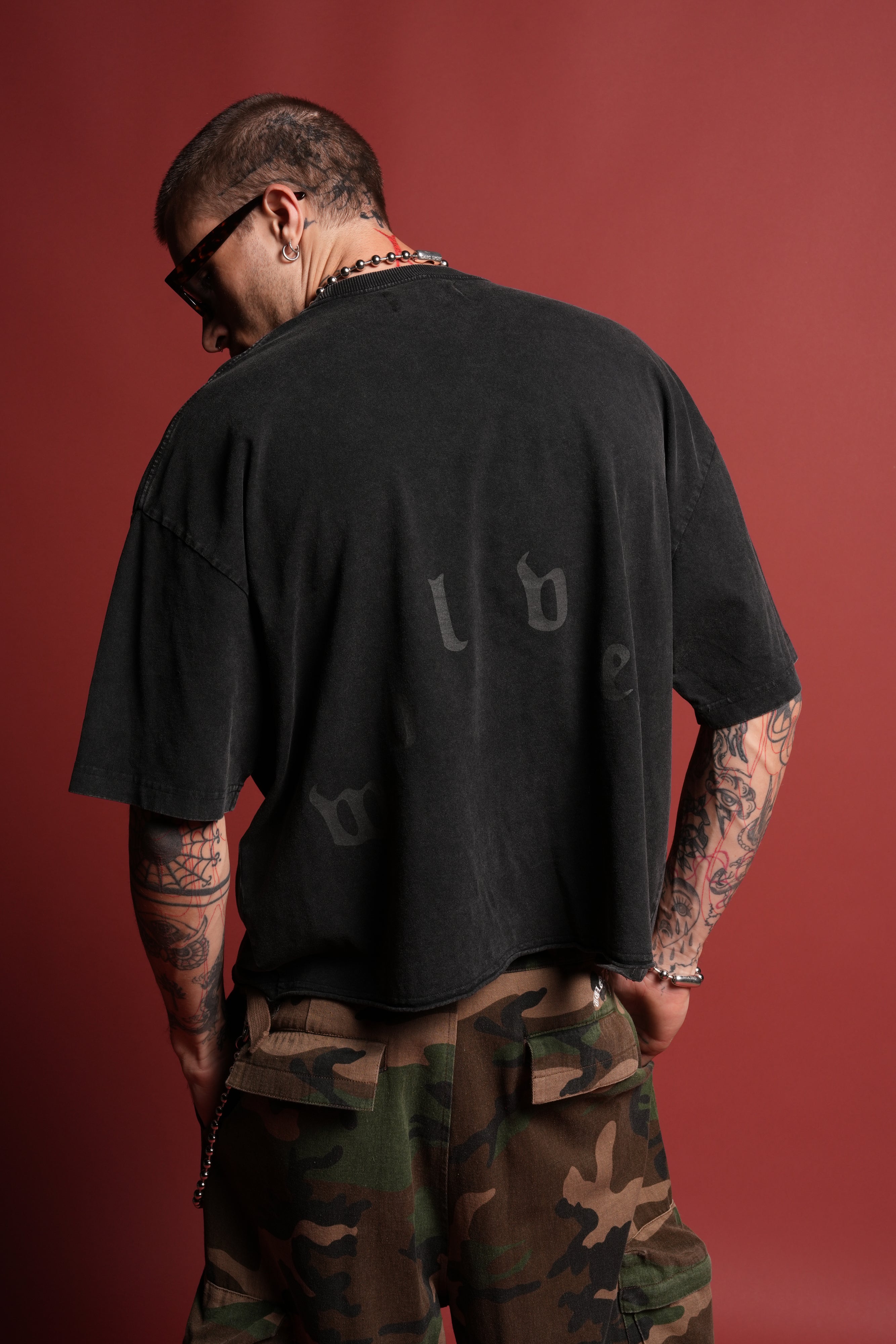 Doom Defiant Grunge Raw Hem Box Cut Tee in Black