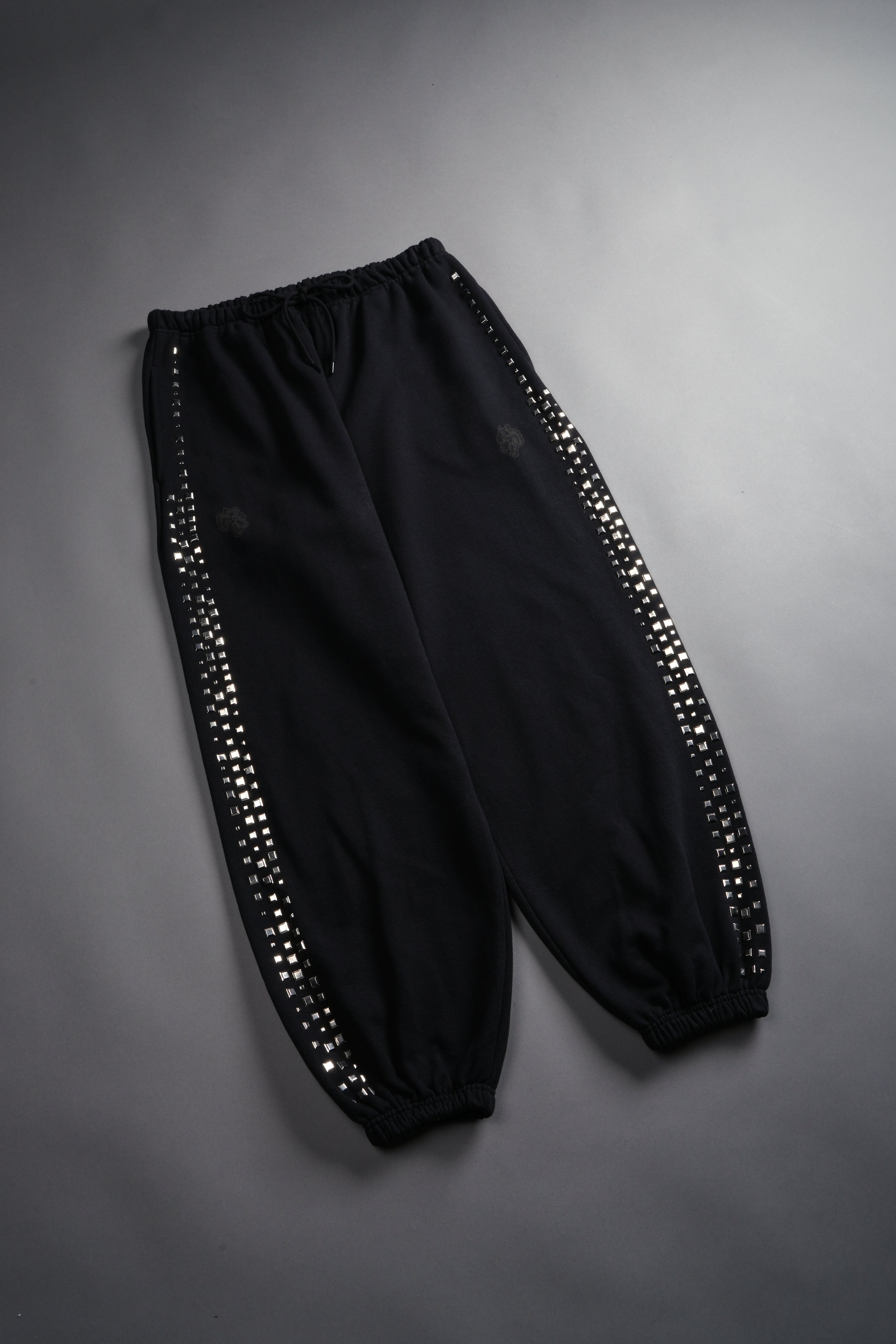 Dual Stud Lounger Sweat Pants in Black