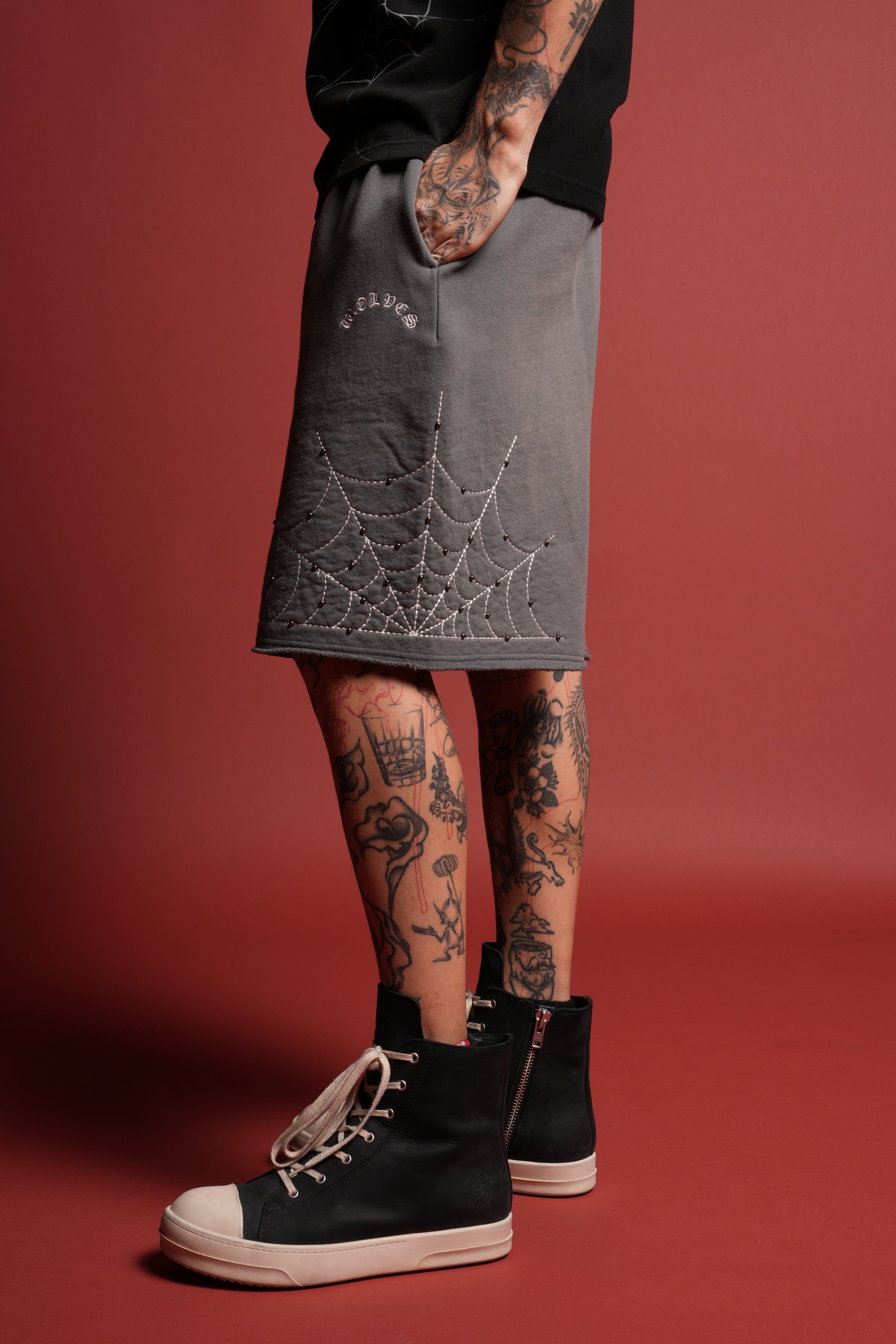 Sashiko Webs Grunge Brock Sweat Short in Slate Gray Sun Fade