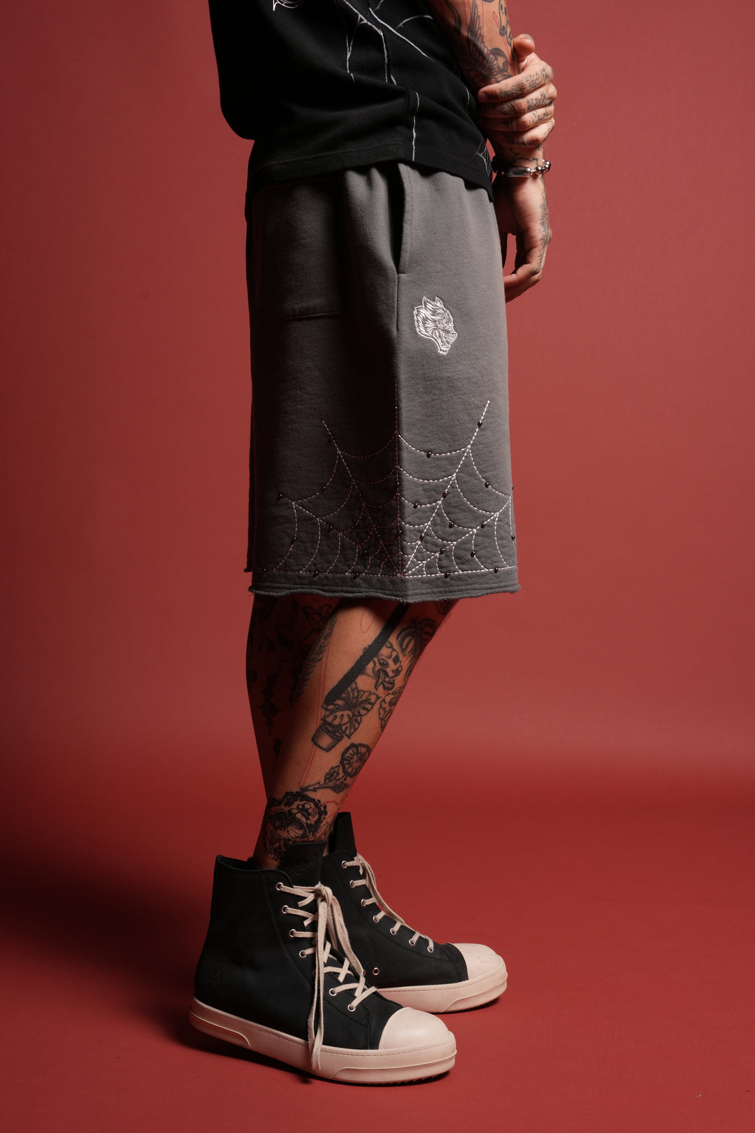Sashiko Webs Grunge Brock Sweat Short in Slate Gray Sun Fade