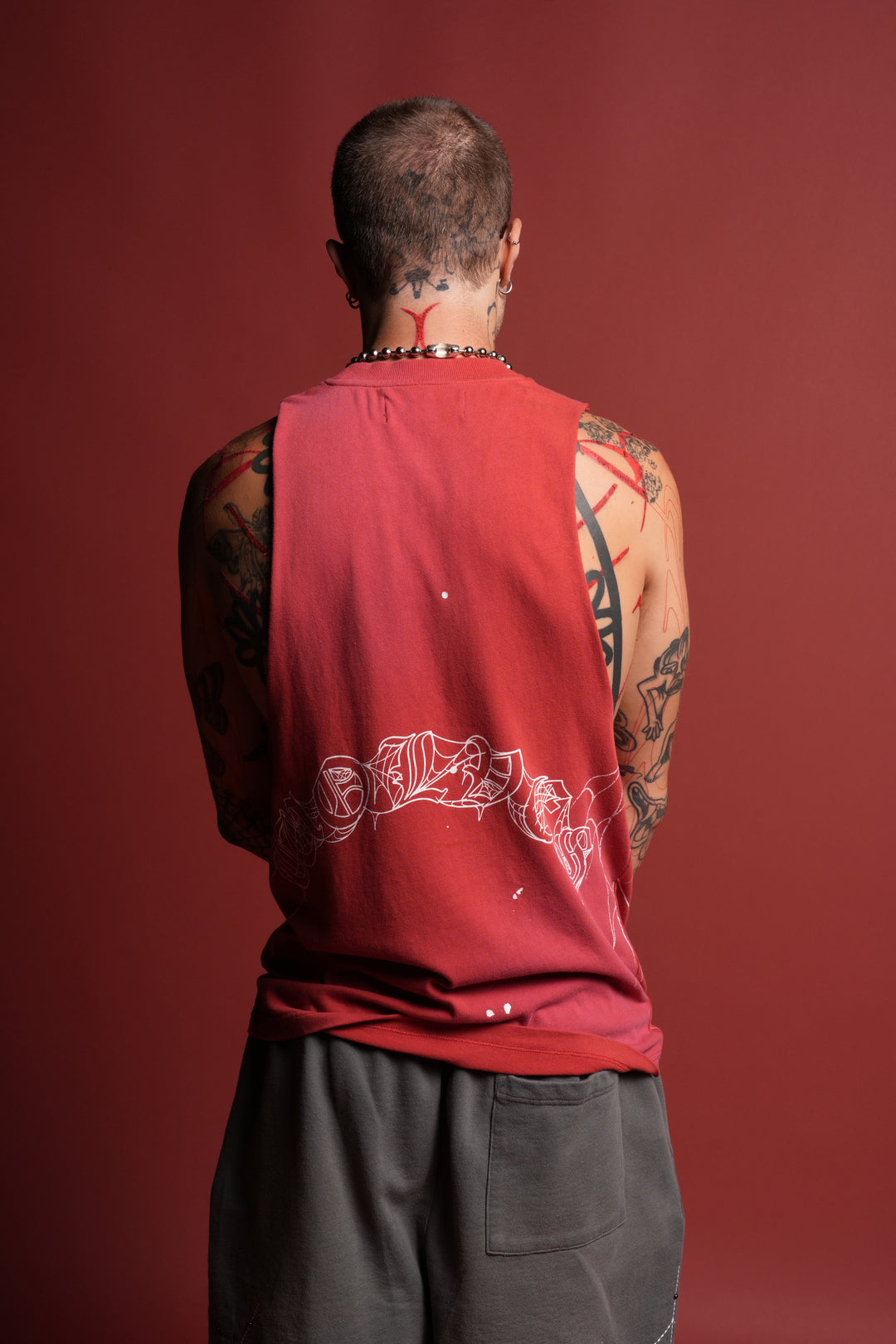 Web Chopper Tommy Muscle Tee in Roman Red Sun Fade