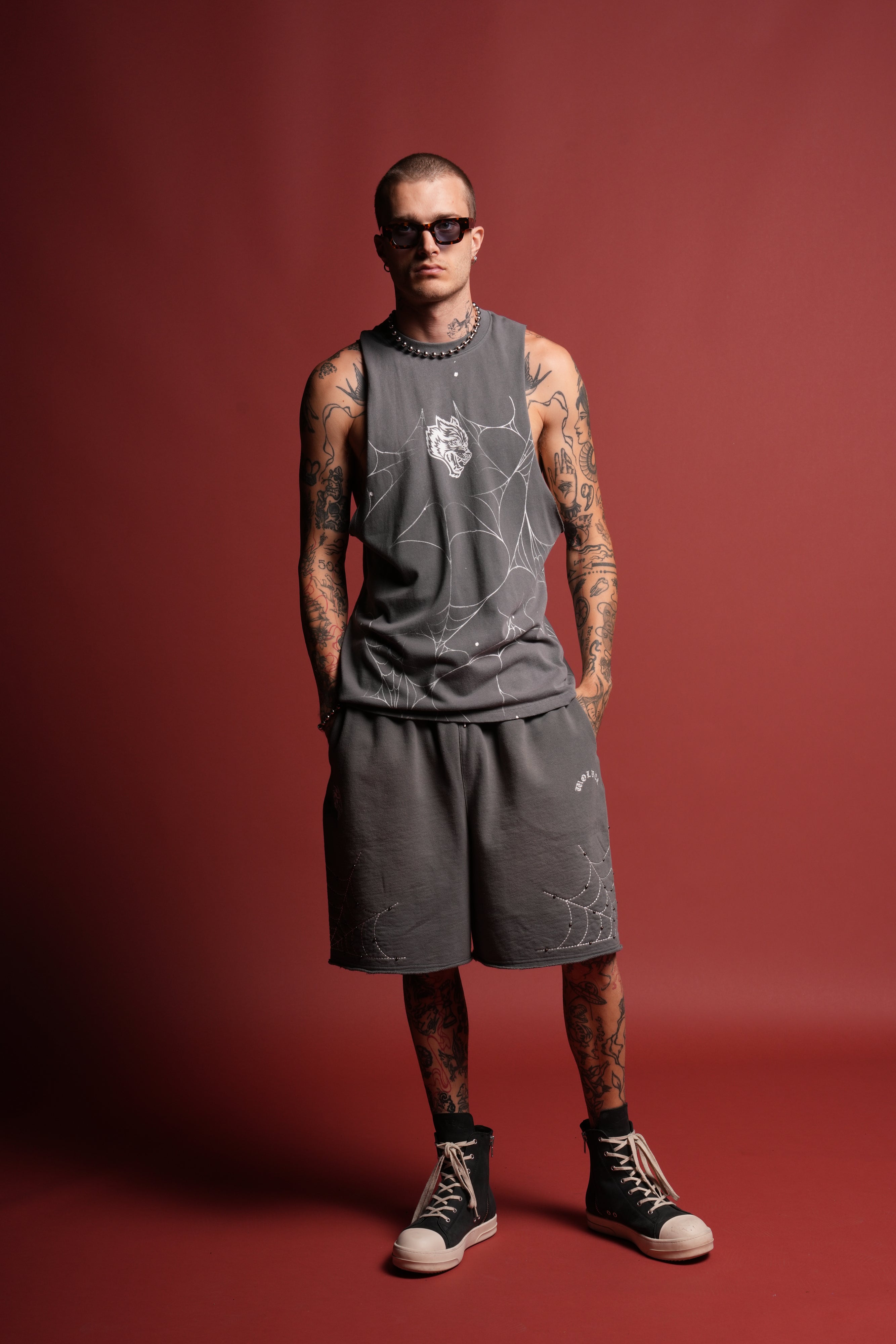 Web Chopper Tommy Muscle Tee in Slate Gray Sun Fade